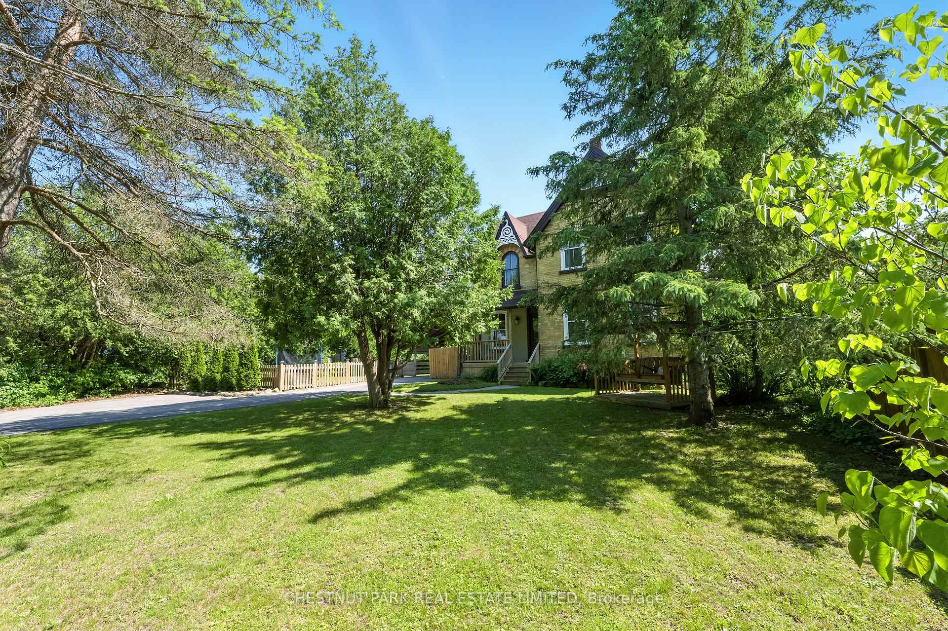 Photo 1 of 98 Reach Street, Uxbridge — HOMEH