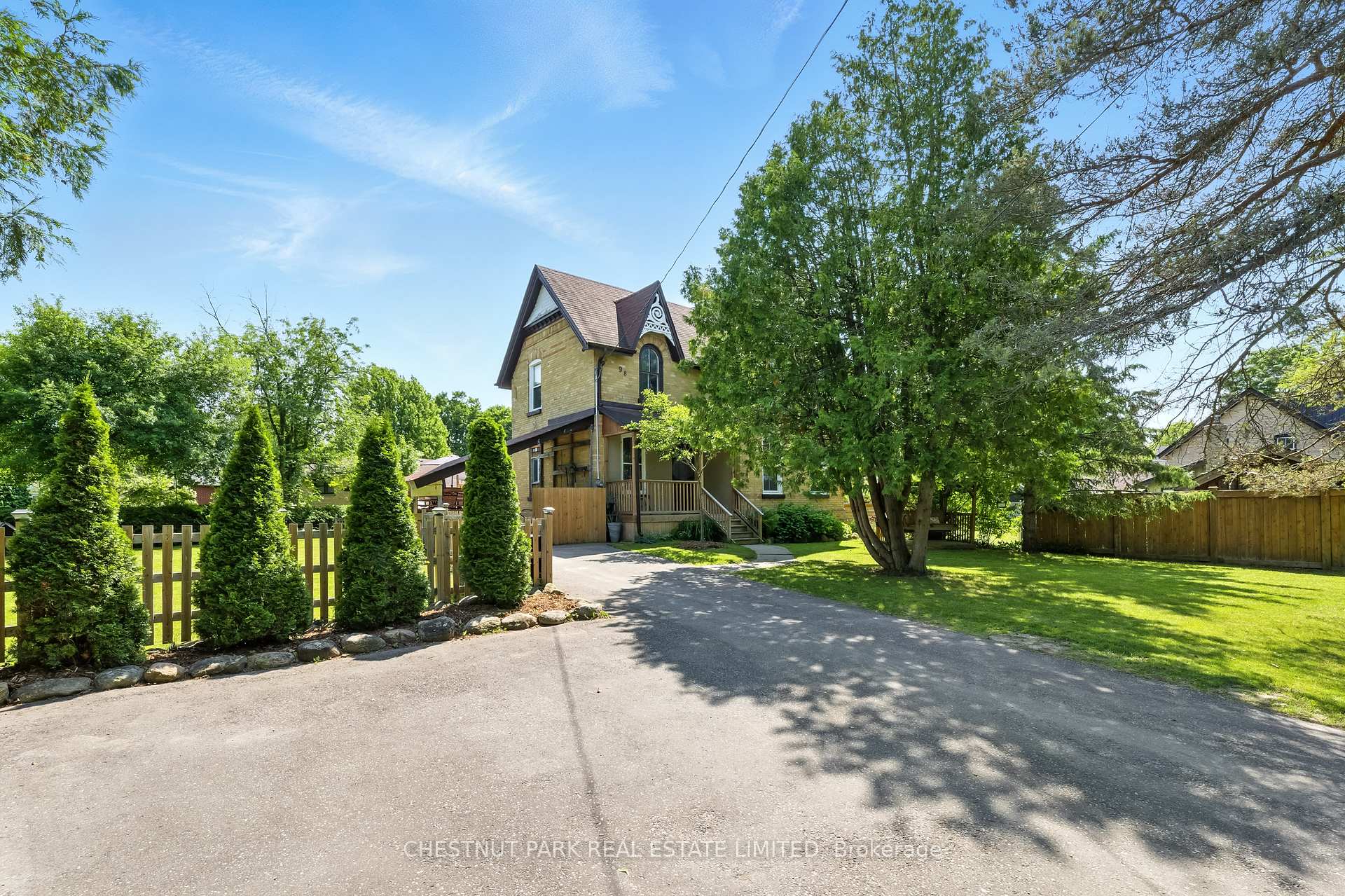 Photo 3 of 98 Reach Street, Uxbridge — HOMEH