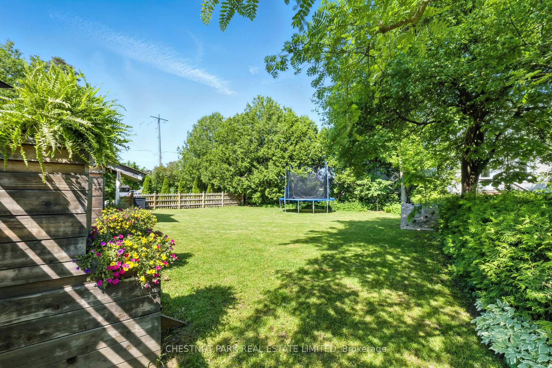 Photo 5 of 98 Reach Street, Uxbridge — HOMEH
