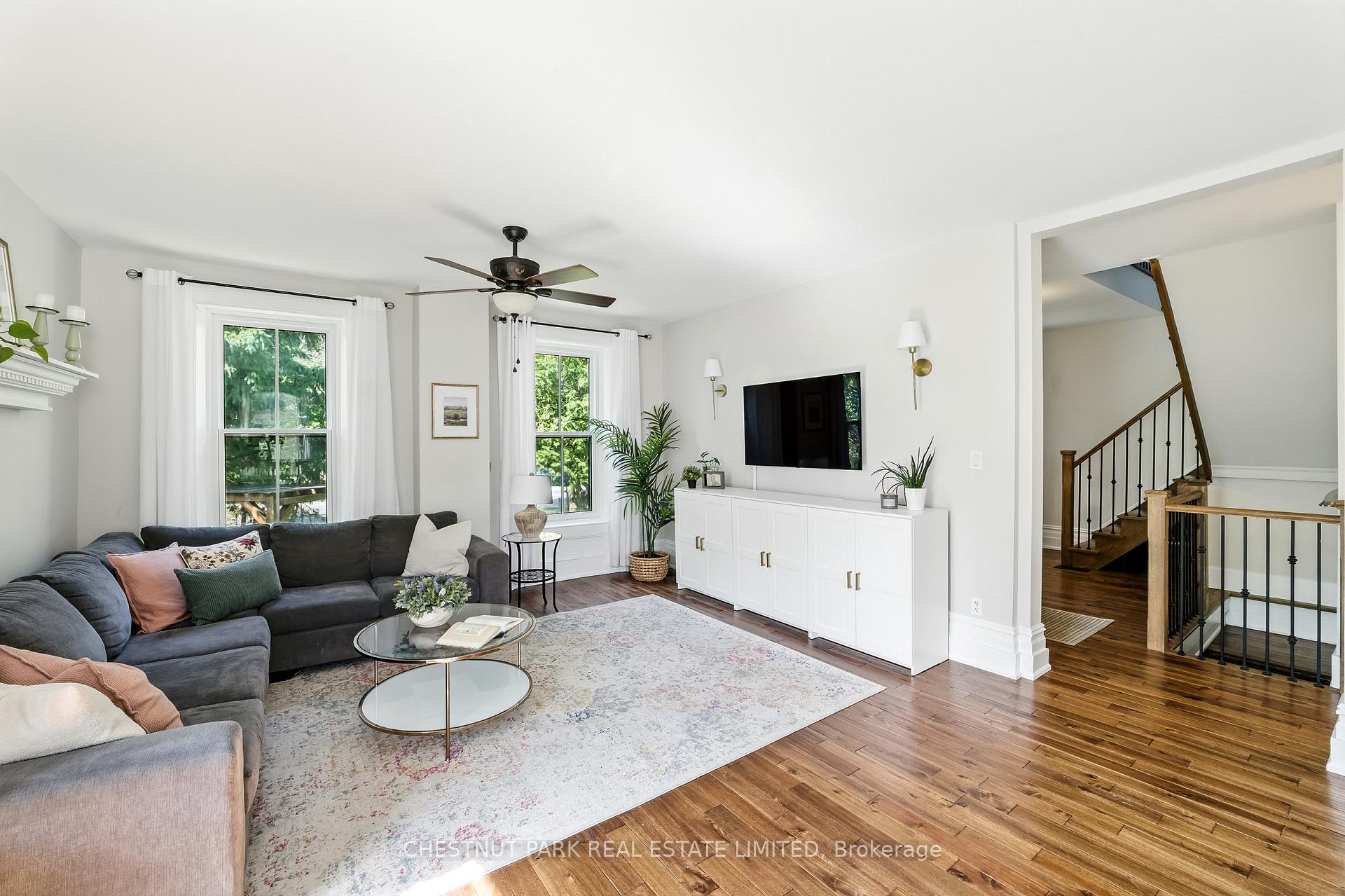 Photo 9 of 98 Reach Street, Uxbridge — HOMEH