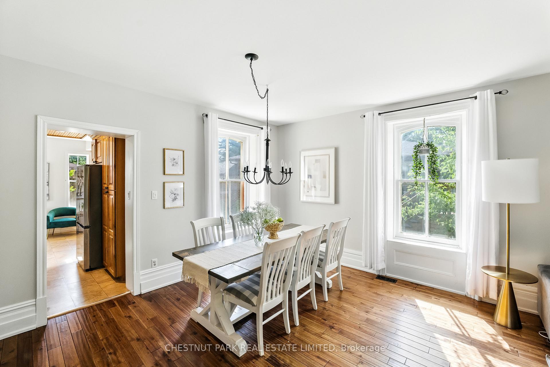Photo 11 of 98 Reach Street, Uxbridge — HOMEH
