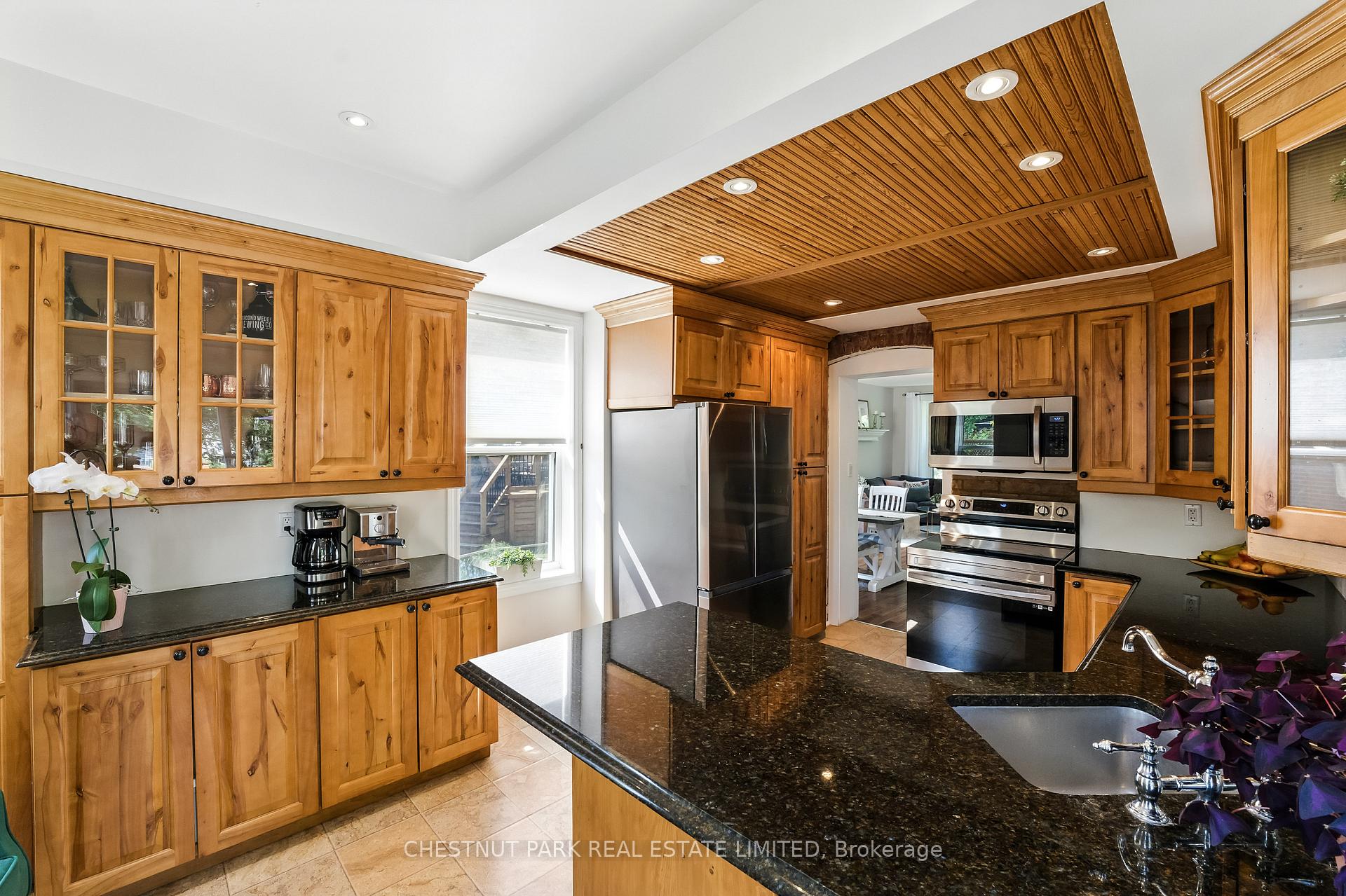 Photo 15 of 98 Reach Street, Uxbridge — HOMEH