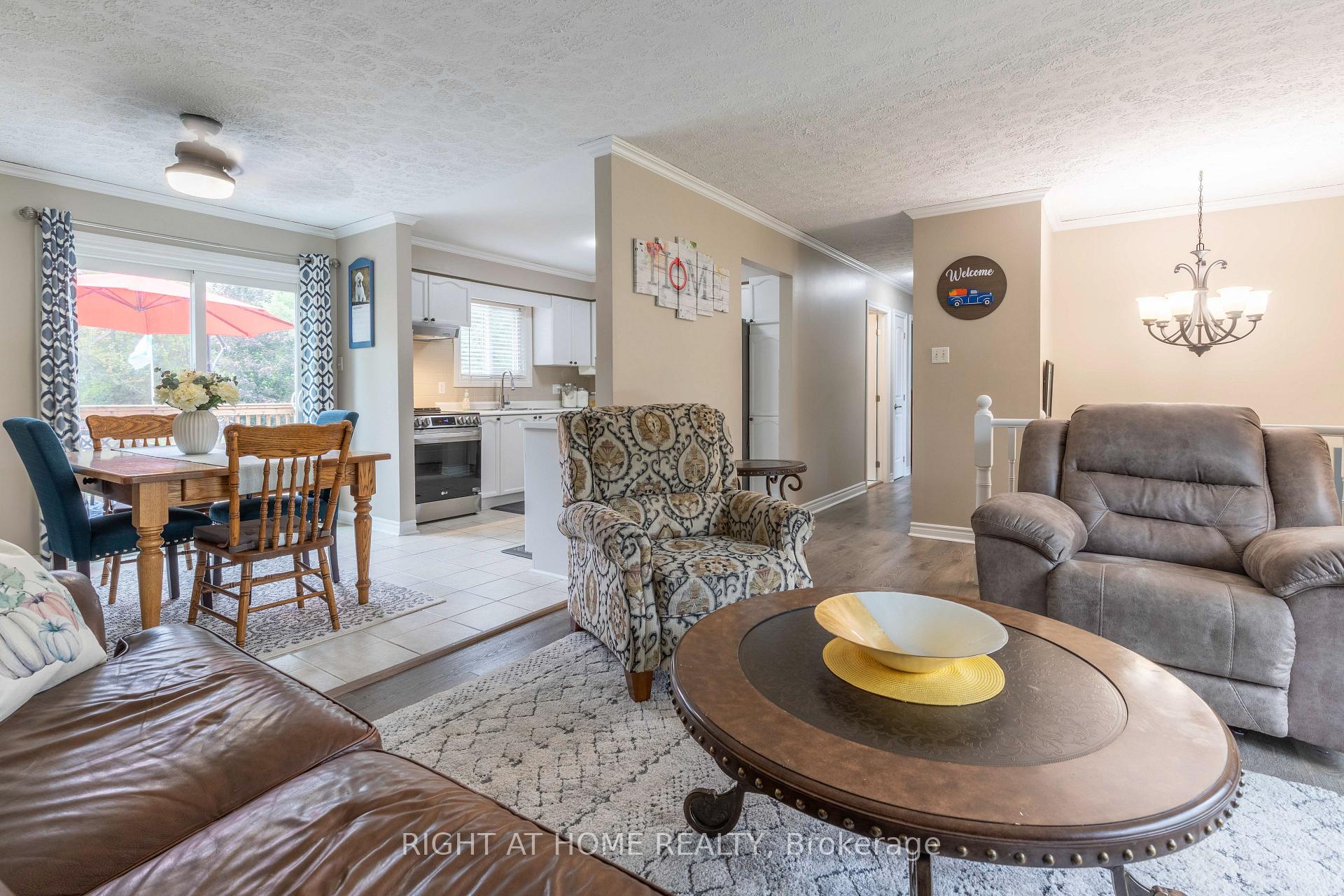 Photo 7 of 6 Edgewood Crescent, Clearview, New Lowell — HOMEH