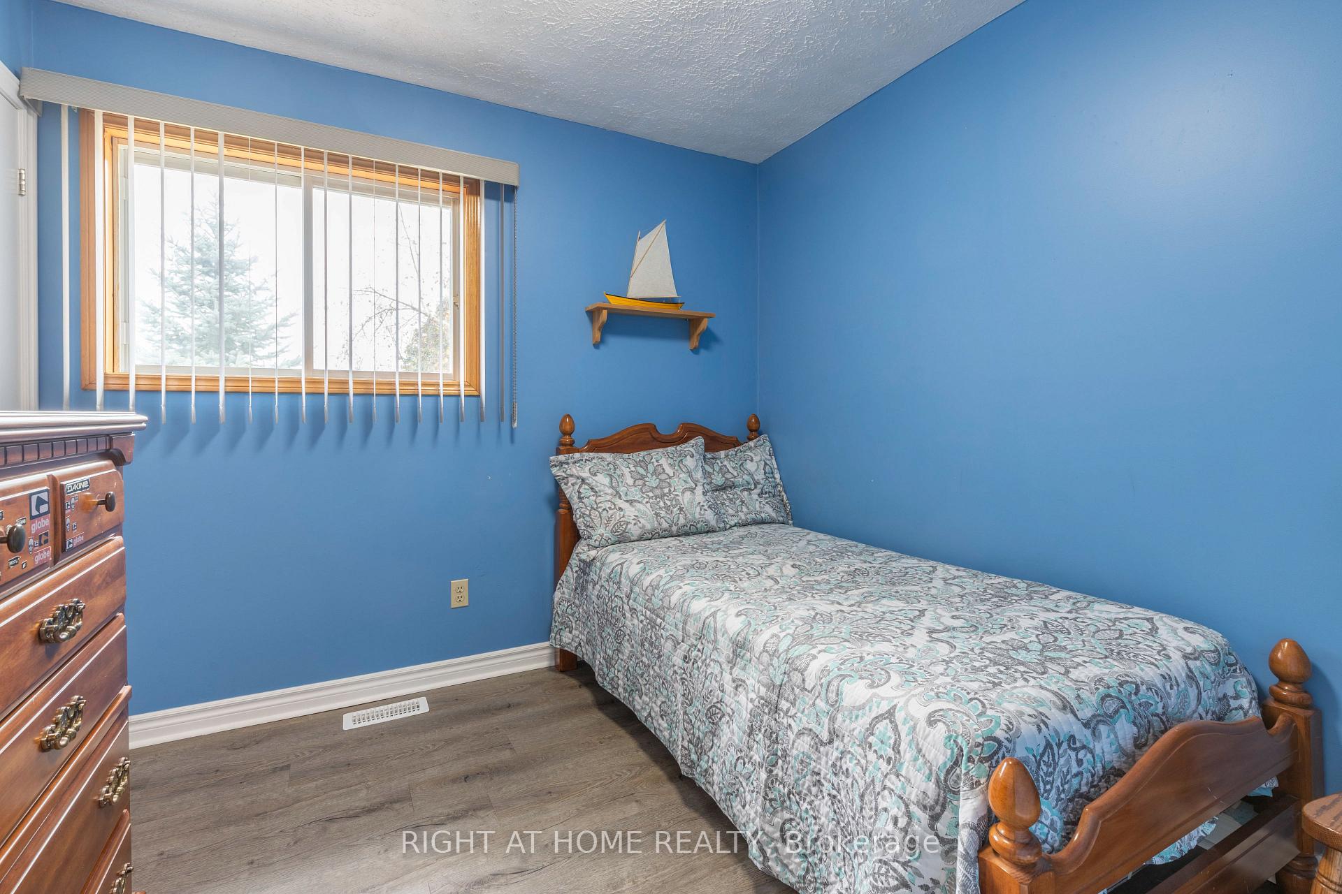 Photo 16 of 6 Edgewood Crescent, Clearview, New Lowell — HOMEH