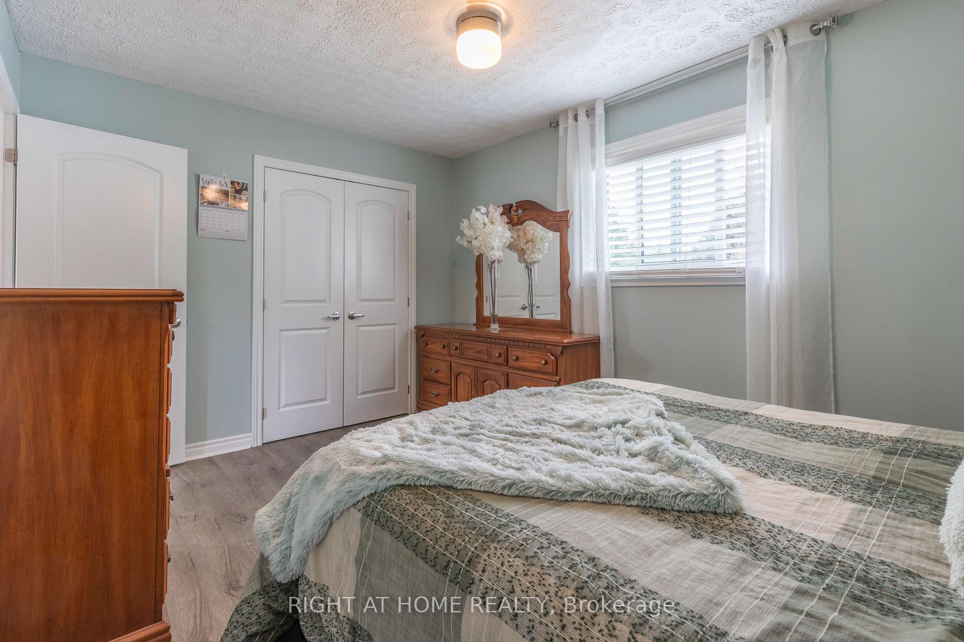Photo 19 of 6 Edgewood Crescent, Clearview, New Lowell — HOMEH
