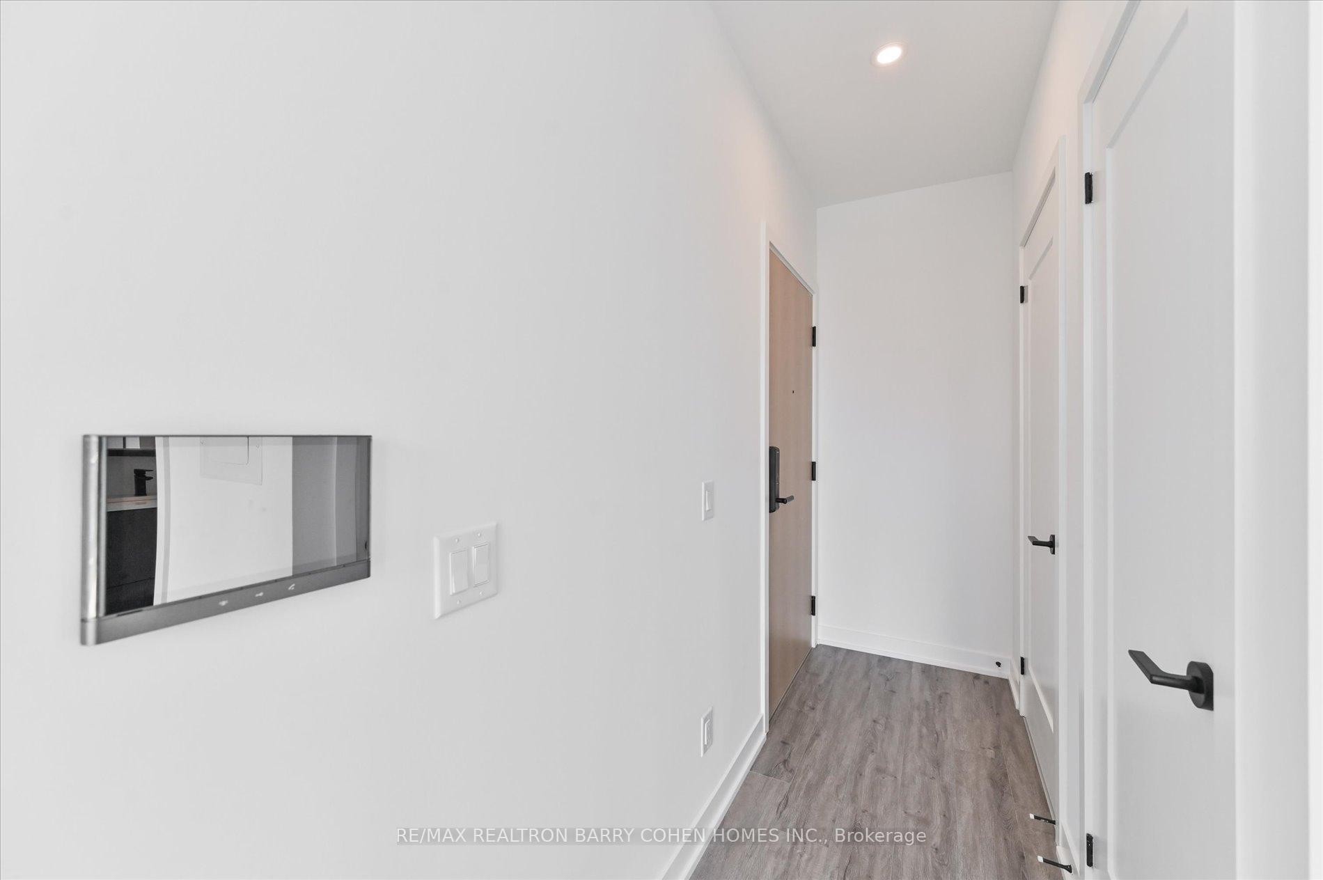 Photo 3 of Unit 1118, 5 Defries Street, Toronto, Regent Park — HOMEH
