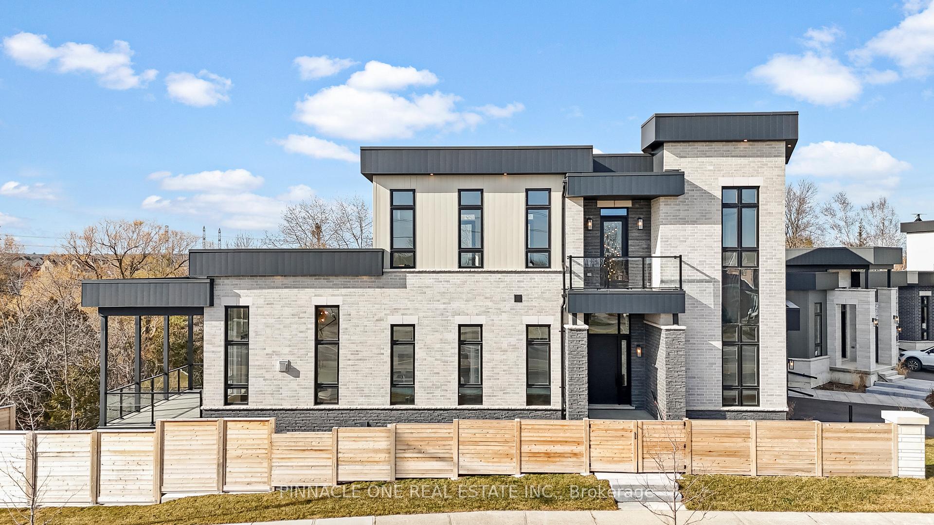 Photo 3 of 12 Tidmarsh Lane, Ajax, Northwest Ajax — HOMEH