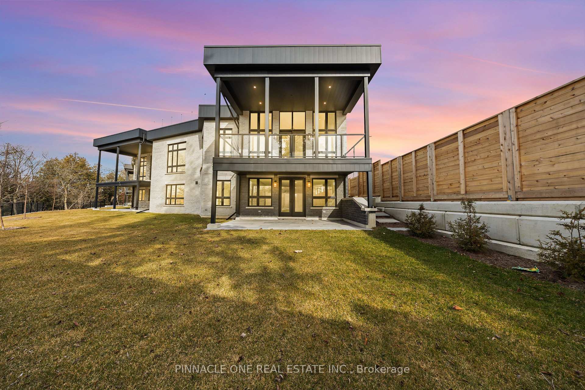 Photo 6 of 12 Tidmarsh Lane, Ajax, Northwest Ajax — HOMEH