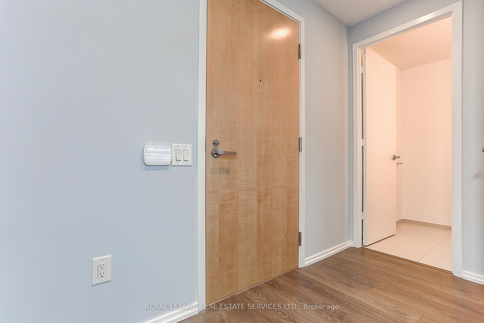 Photo 5 of Unit 4111, 45 Charles Street E, Toronto, Church-Yonge Corridor — HOMEH