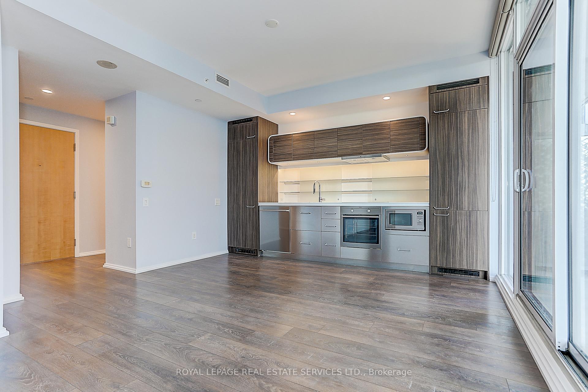 Photo 12 of Unit 4111, 45 Charles Street E, Toronto, Church-Yonge Corridor — HOMEH