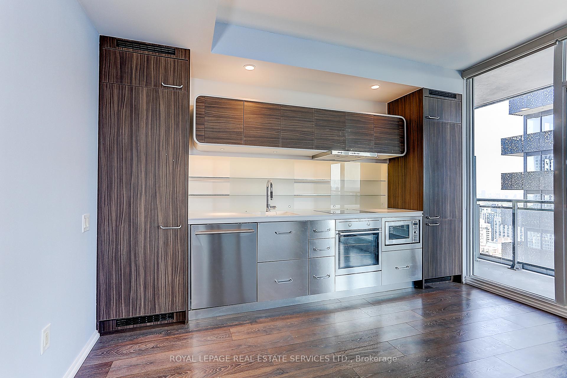 Photo 14 of Unit 4111, 45 Charles Street E, Toronto, Church-Yonge Corridor — HOMEH