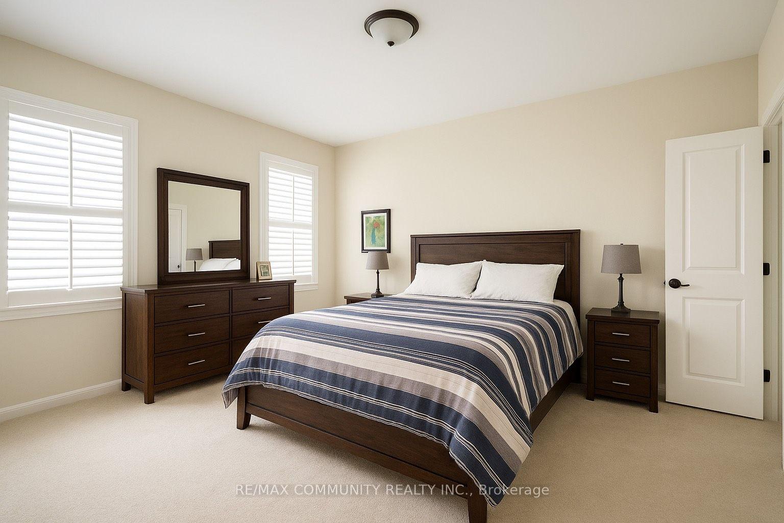 Photo 7 of 136 John Matthew Crescent, Clarington, Bowmanville — HOMEH