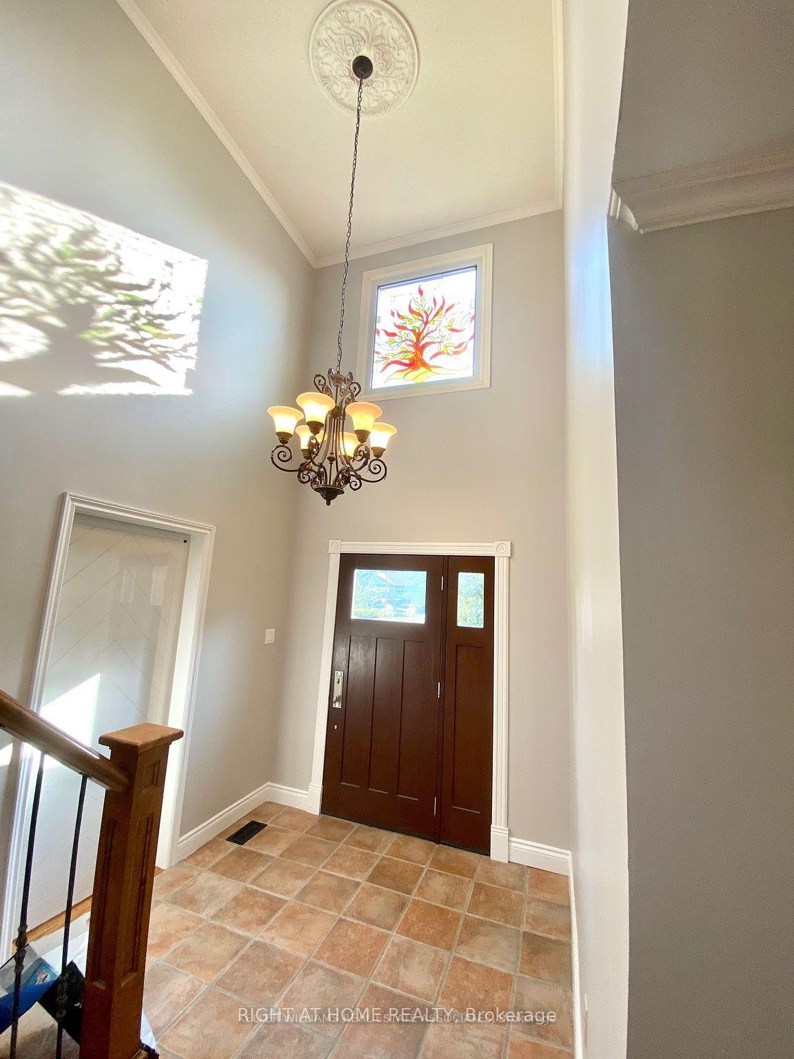 Photo 2 of Unit UPPER, 112 Downey Road, Guelph, Kortright Hills — HOMEH