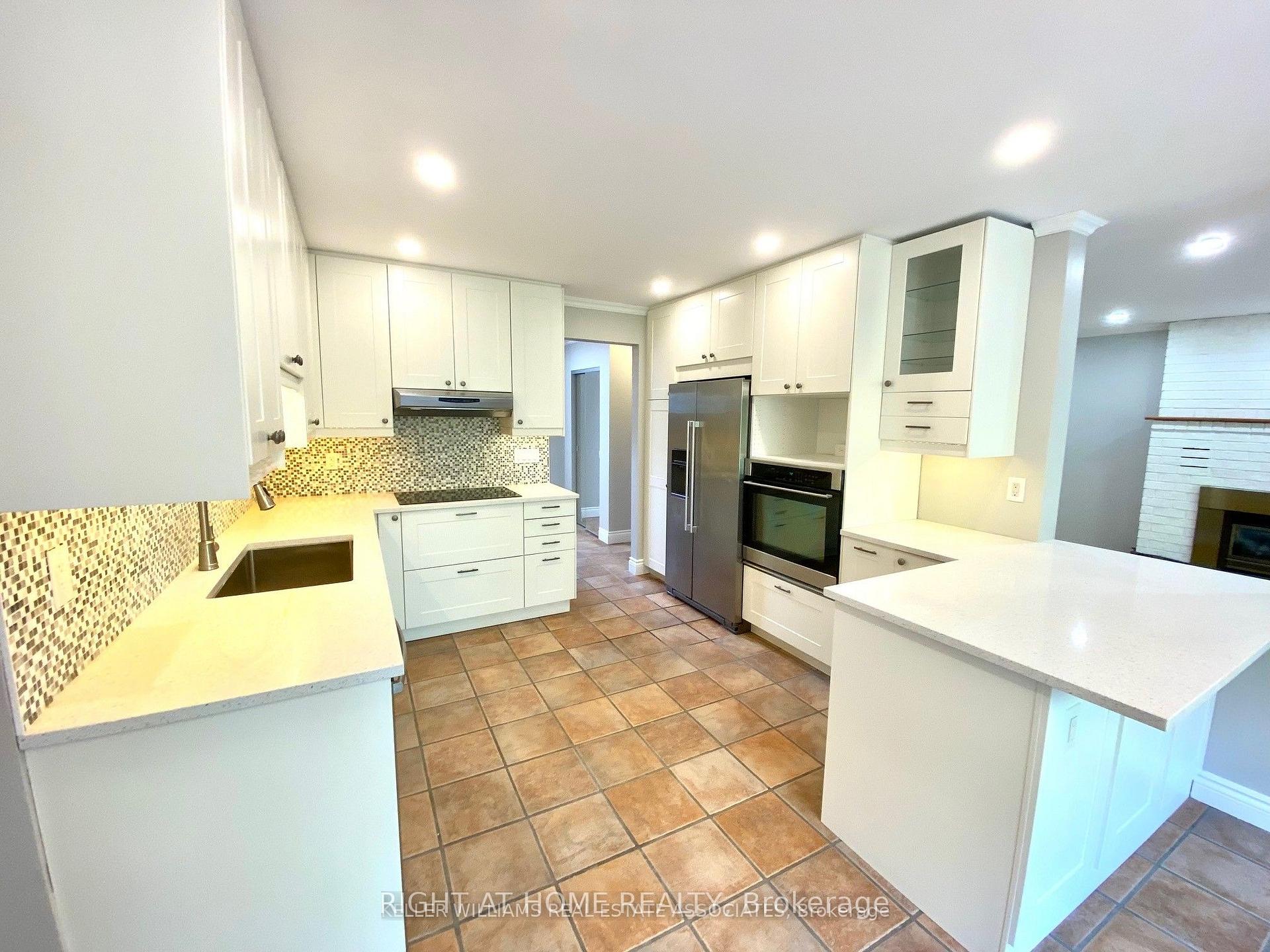 Photo 5 of Unit UPPER, 112 Downey Road, Guelph, Kortright Hills — HOMEH
