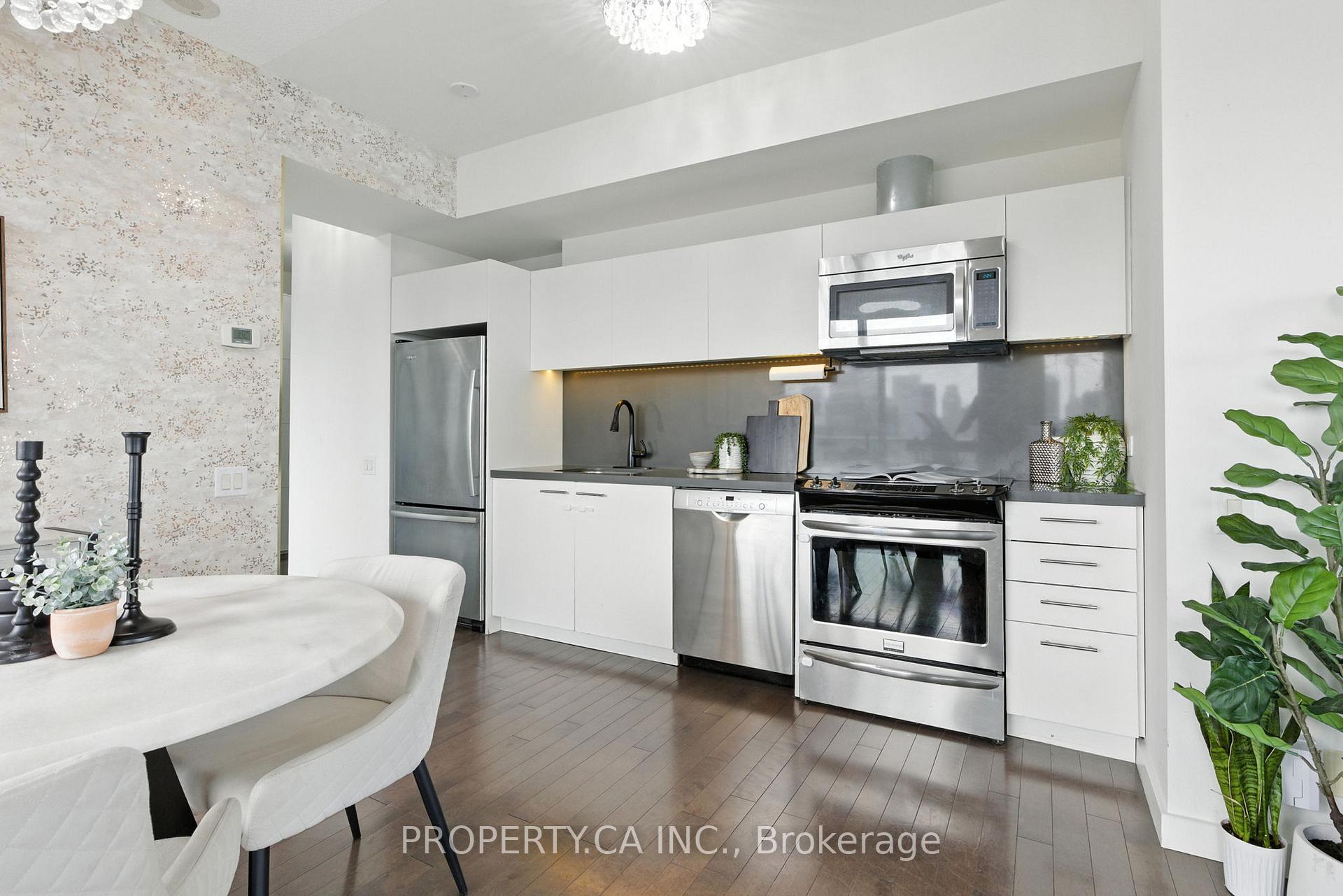 Photo 4 of Unit 3008, 390 Cherry Street, Toronto, Waterfront Communities — HOMEH