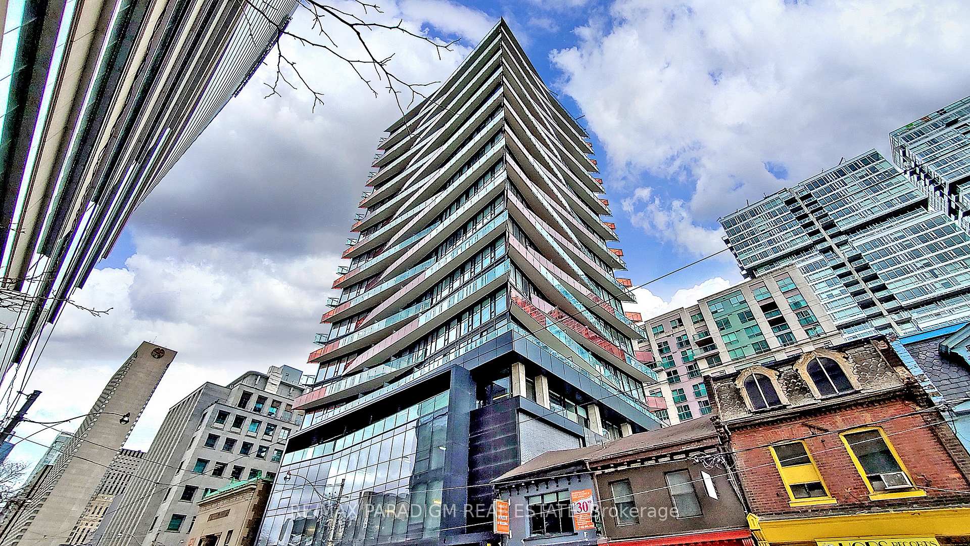 Front of Unit 2005, 215 Queen Street W