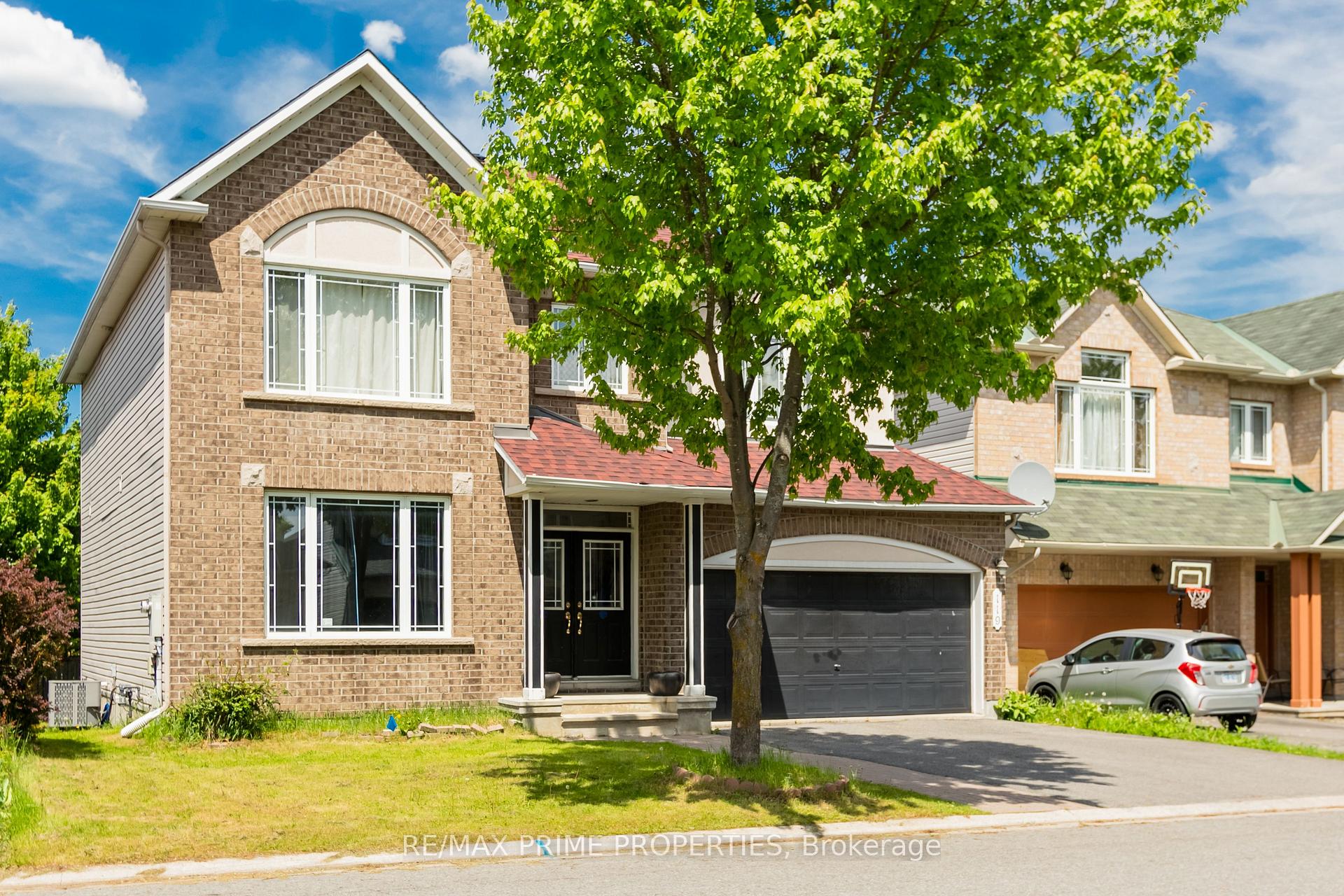 Photo 2 of 119 Willow Creek Circle, Ottawa, Barrhaven - Strandherd — HOMEH