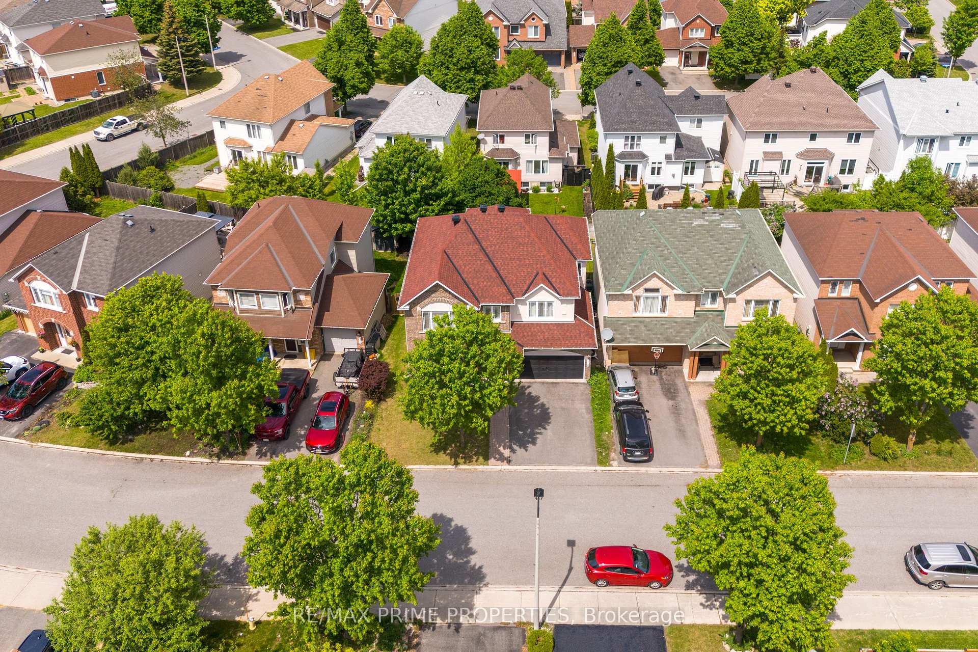 Photo 4 of 119 Willow Creek Circle, Ottawa, Barrhaven - Strandherd — HOMEH