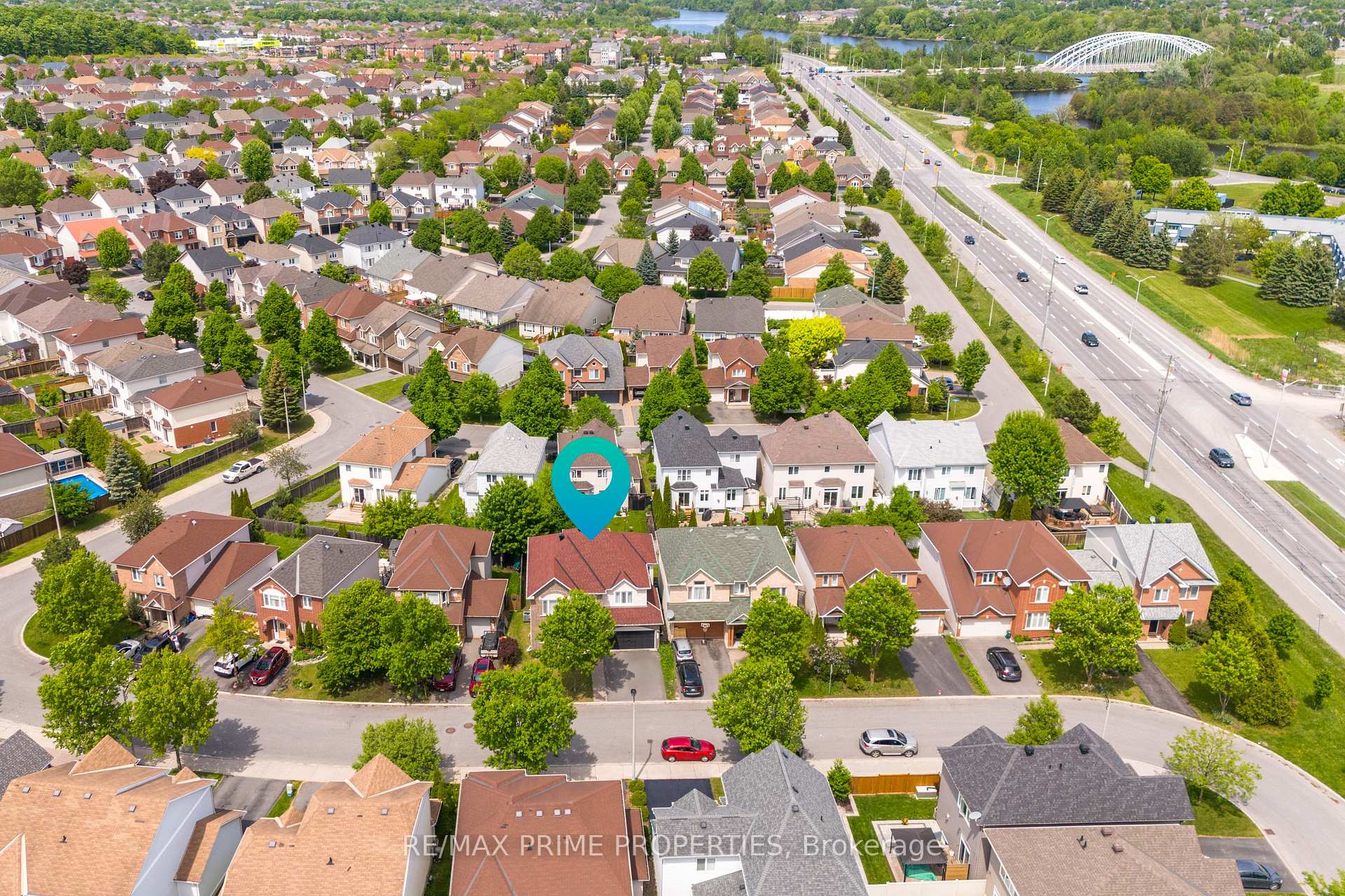 Photo 5 of 119 Willow Creek Circle, Ottawa, Barrhaven - Strandherd — HOMEH