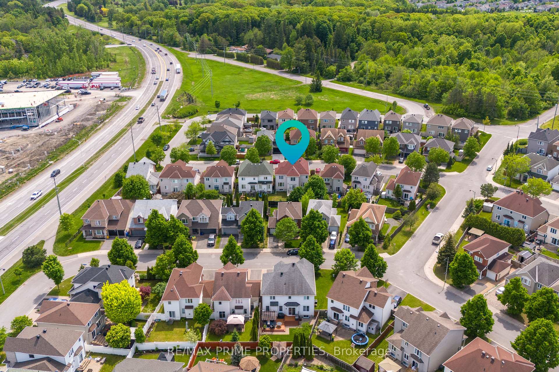 Photo 6 of 119 Willow Creek Circle, Ottawa, Barrhaven - Strandherd — HOMEH