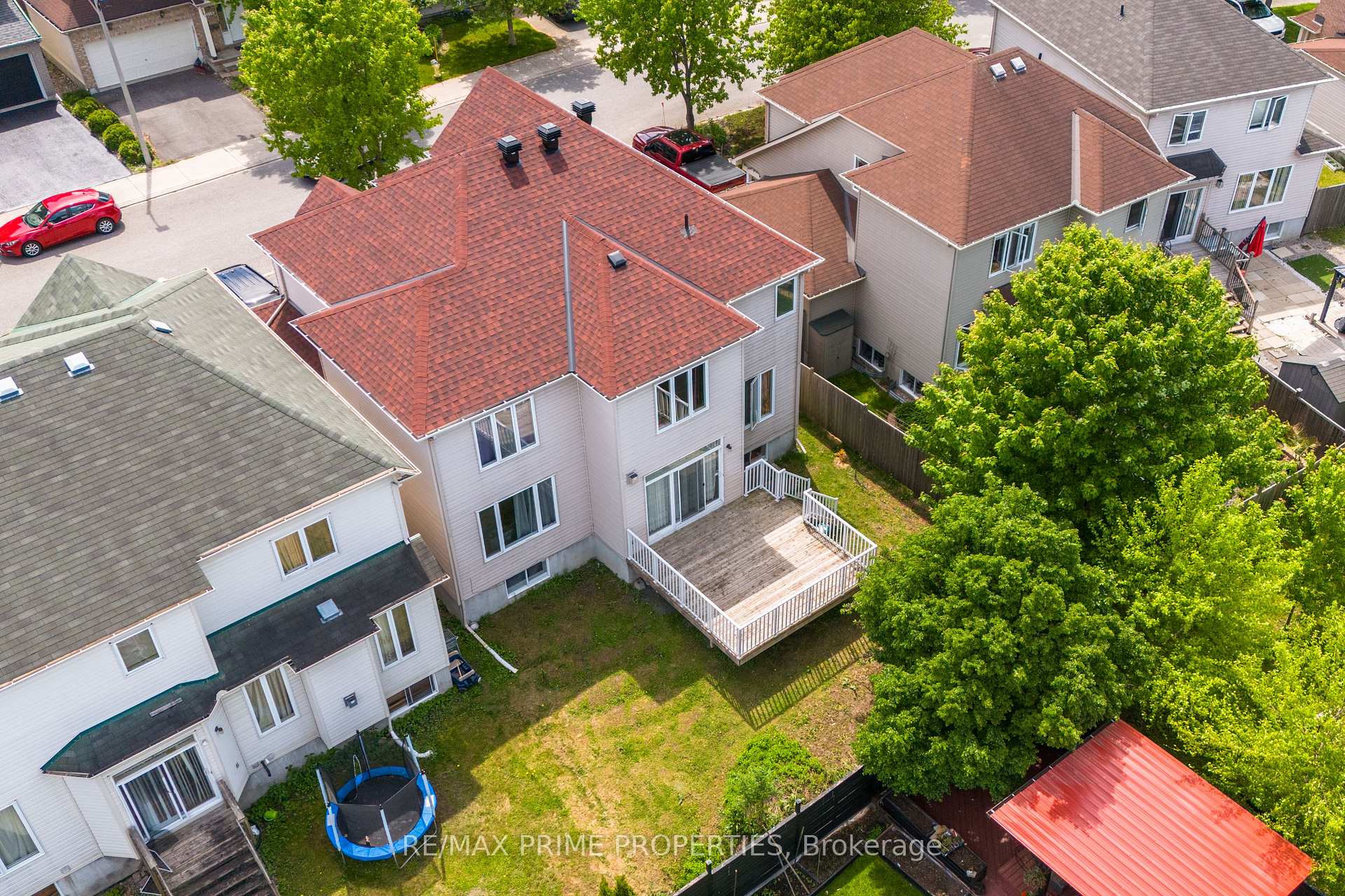 Photo 9 of 119 Willow Creek Circle, Ottawa, Barrhaven - Strandherd — HOMEH