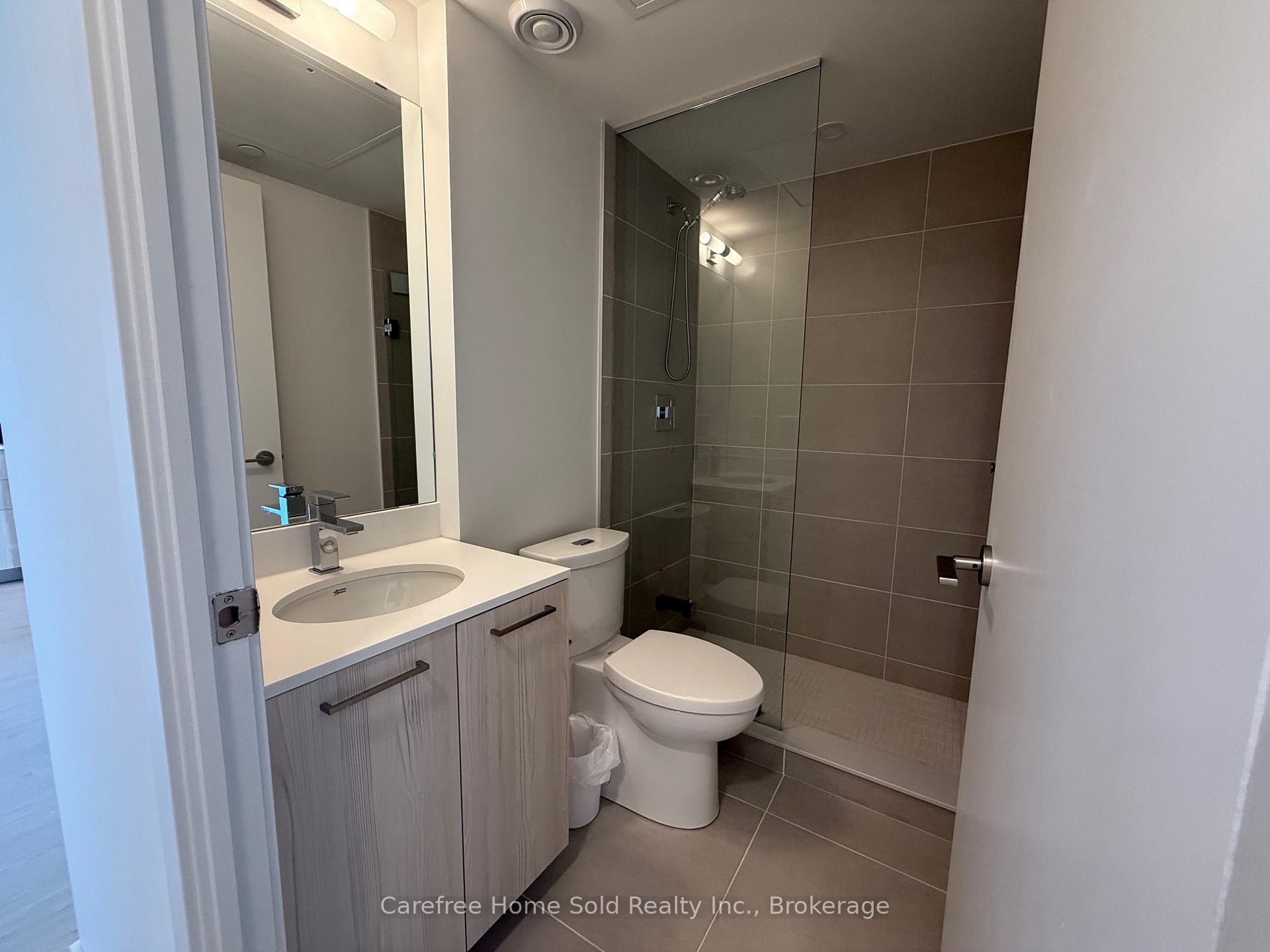 Photo 3 of Unit 1601, 65 Mutual Street, Toronto, Church-Yonge Corridor — HOMEH