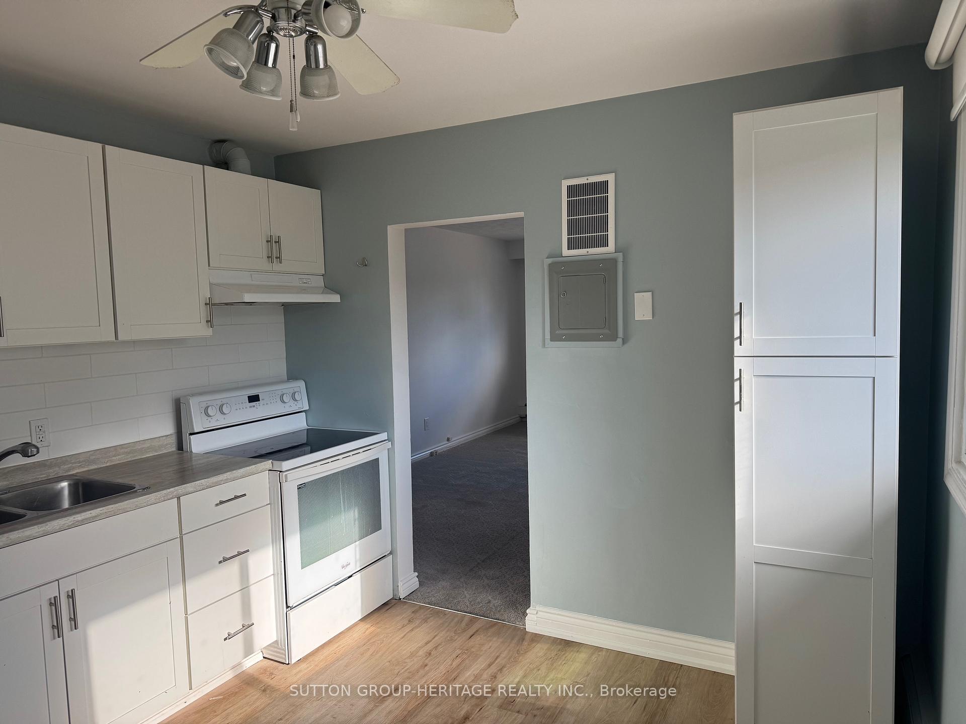 Photo 19 of Unit 3, 110 Tecumseh Avenue, Oshawa, Centennial — HOMEH