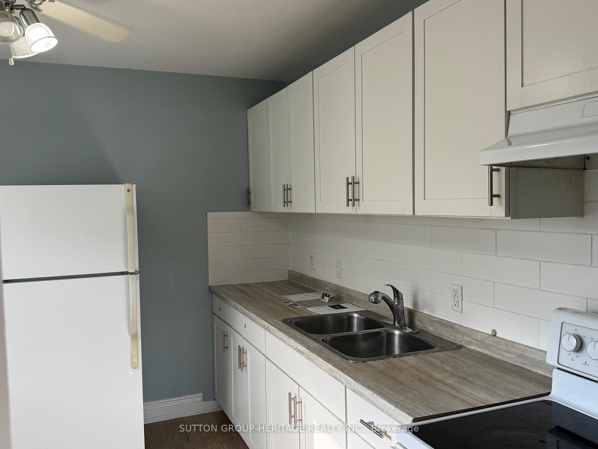 Photo 20 of Unit 3, 110 Tecumseh Avenue, Oshawa, Centennial — HOMEH