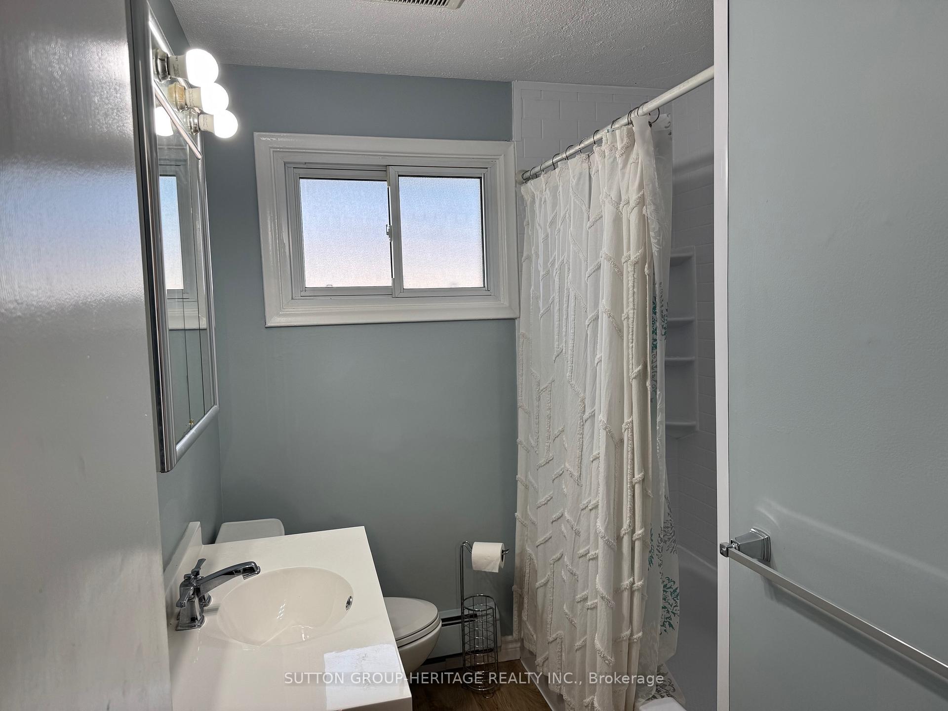 Photo 24 of Unit 3, 110 Tecumseh Avenue, Oshawa, Centennial — HOMEH
