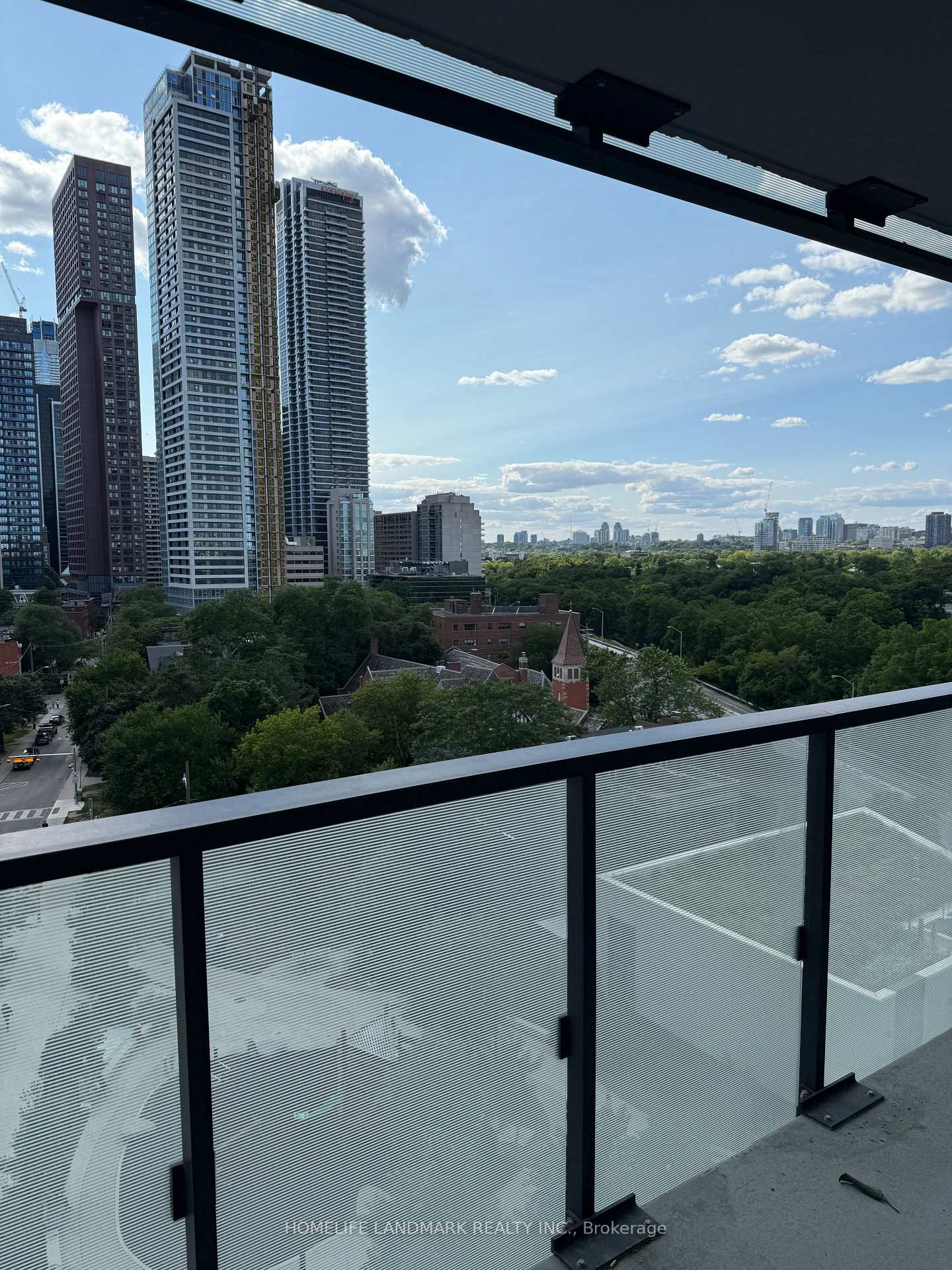 Photo 5 of Unit 808, 575 Bloor Street E, Toronto, North St. James Town — HOMEH