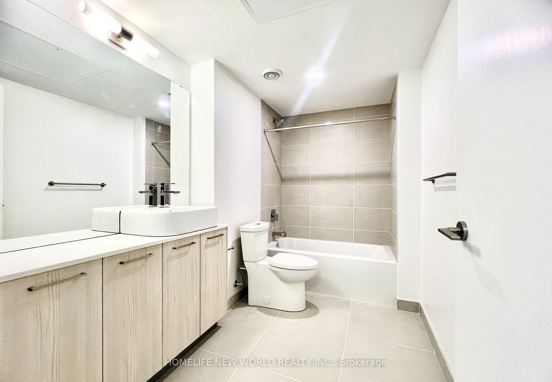 Photo 4 of Unit 2504, 65 Mutual Street, Toronto, Church-Yonge Corridor — HOMEH