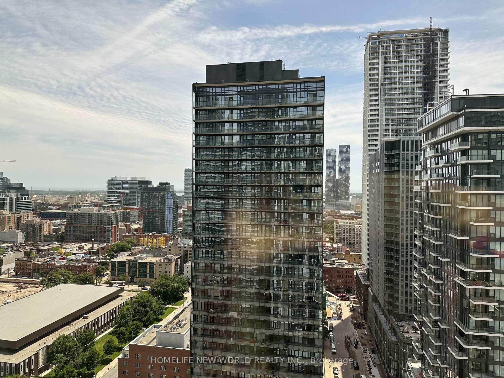 Photo 8 of Unit 2504, 65 Mutual Street, Toronto, Church-Yonge Corridor — HOMEH