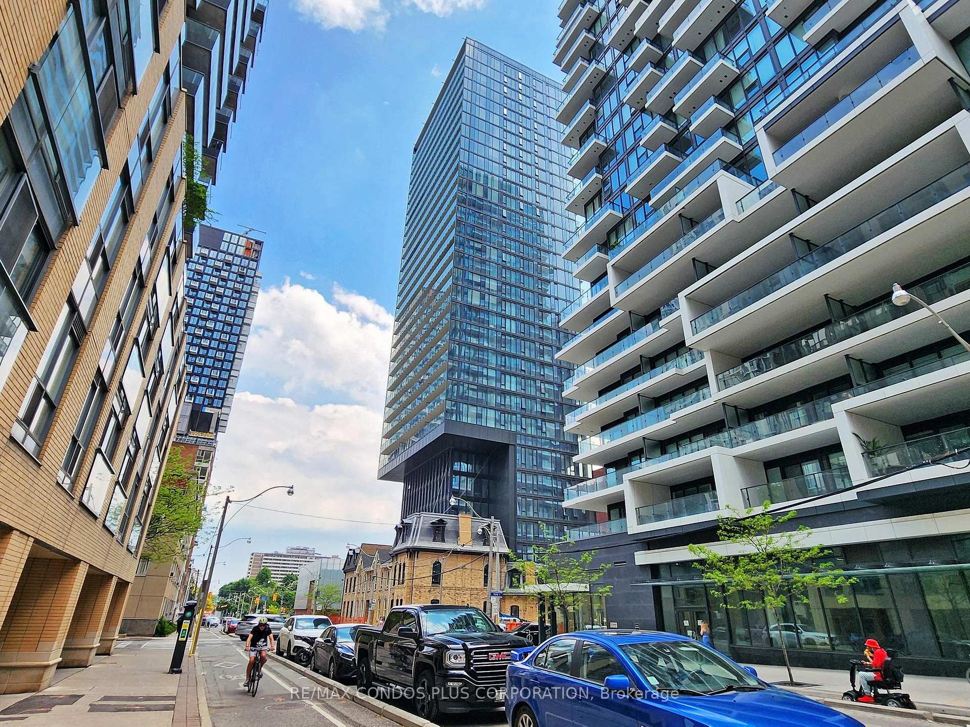 Photo 3 of Unit 1904, 47 Mutual Street, Toronto, Church-Yonge Corridor — HOMEH