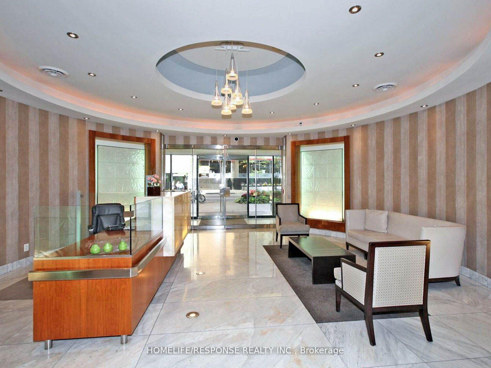 Photo 5 of Unit 802, 85 Bloor Street E, Toronto, Church-Yonge Corridor — HOMEH