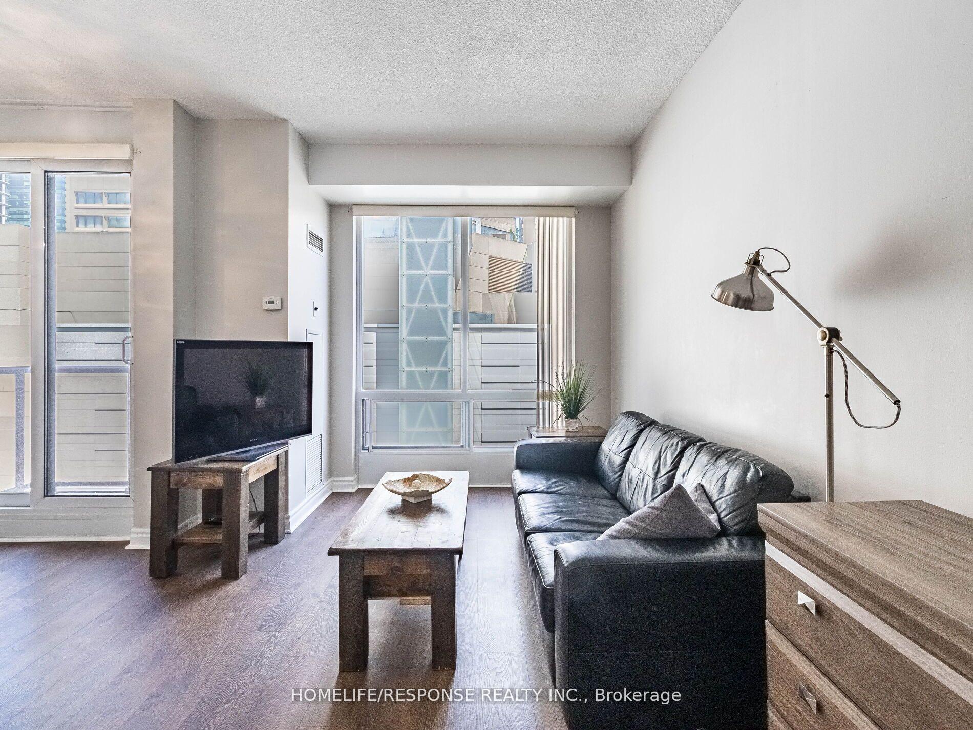 Photo 14 of Unit 802, 85 Bloor Street E, Toronto, Church-Yonge Corridor — HOMEH