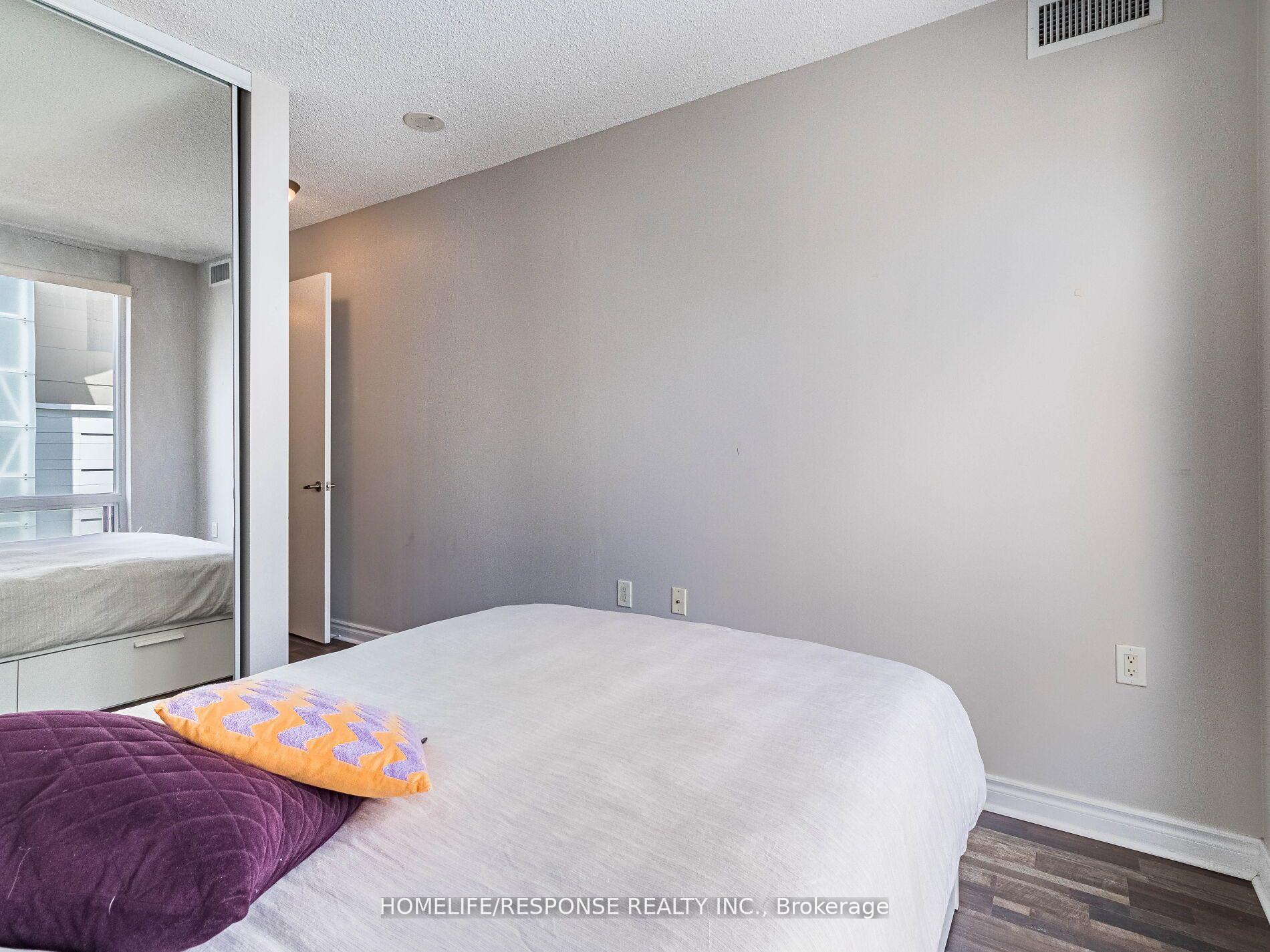 Photo 43 of Unit 802, 85 Bloor Street E, Toronto, Church-Yonge Corridor — HOMEH