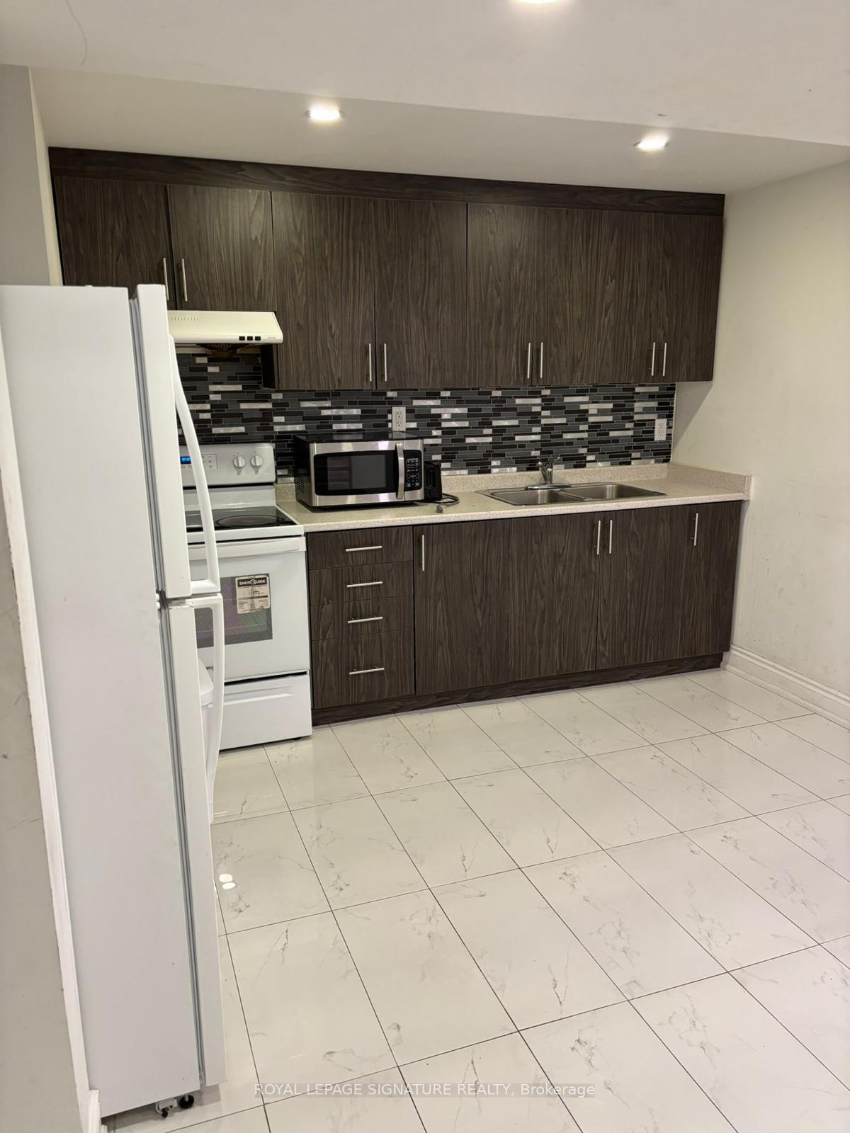 Photo 21 of Unit BSMT, 29 Germain Circle, Brampton, Credit Valley — HOMEH