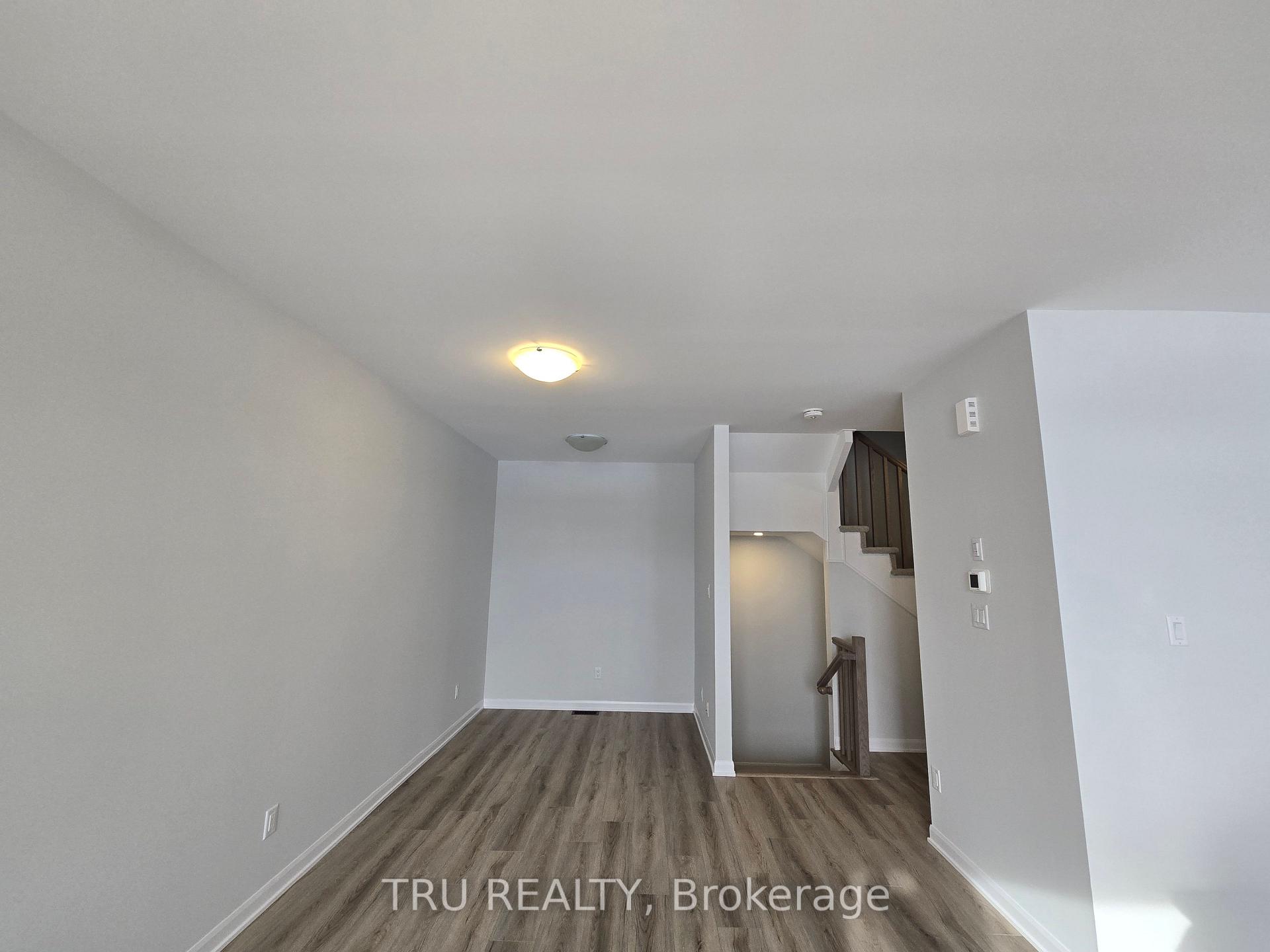 Photo 8 of 748 Lurgan Way, Ottawa, Barrhaven - Half Moon Bay — HOMEH