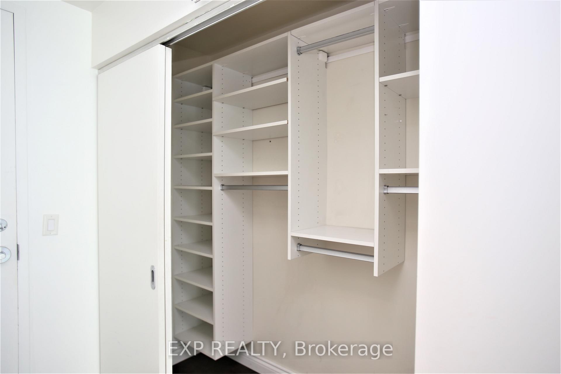 Photo 7 of Unit 1227, 333 Adelaide Street E, Toronto, Moss Park — HOMEH