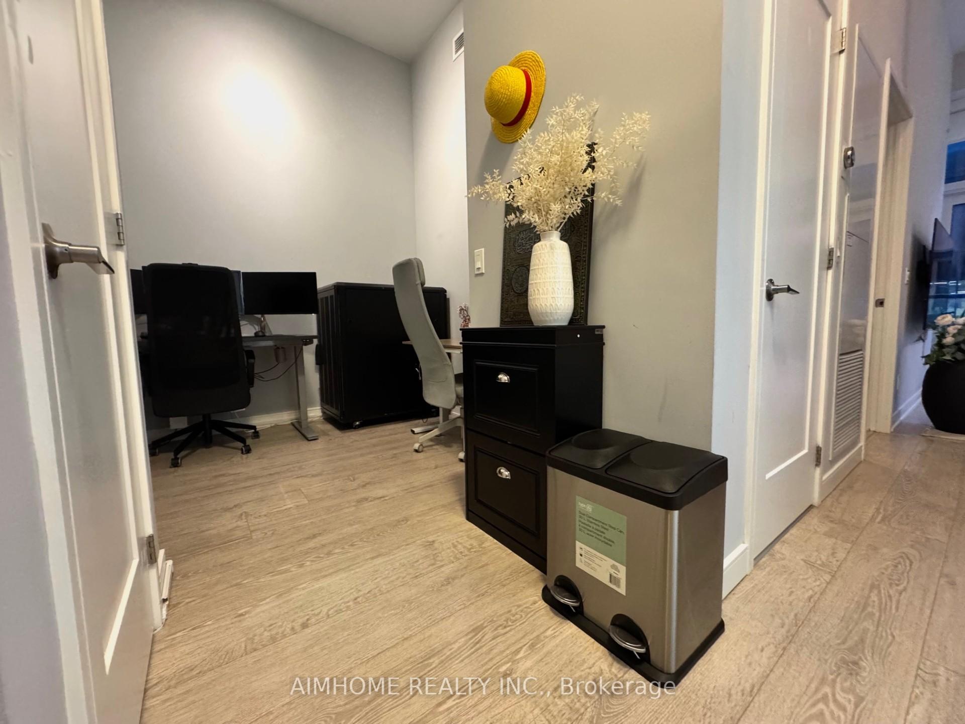 Photo 11 of Unit 605, 88 Scott Street, Toronto, Church-Yonge Corridor — HOMEH