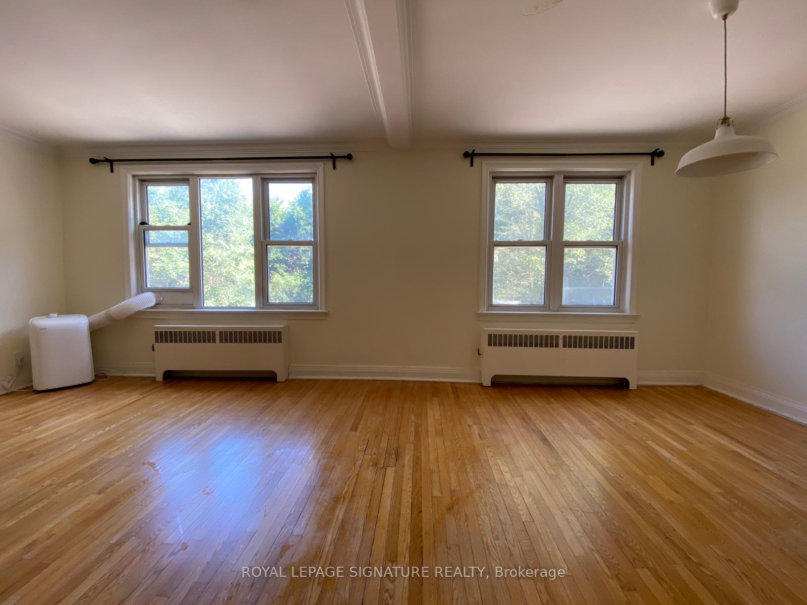 Photo 5 of Unit 2, 6 Markdale Avenue, Toronto, Humewood-Cedarvale — HOMEH