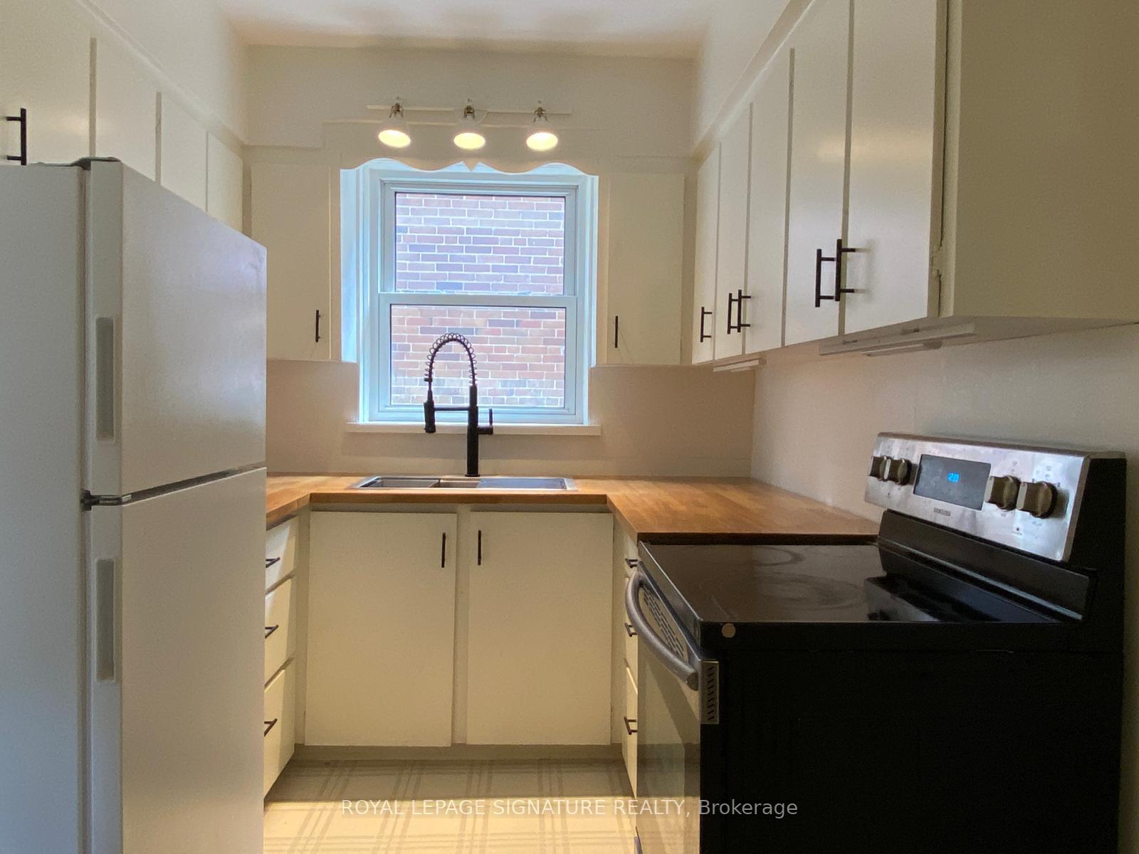 Photo 8 of Unit 2, 6 Markdale Avenue, Toronto, Humewood-Cedarvale — HOMEH