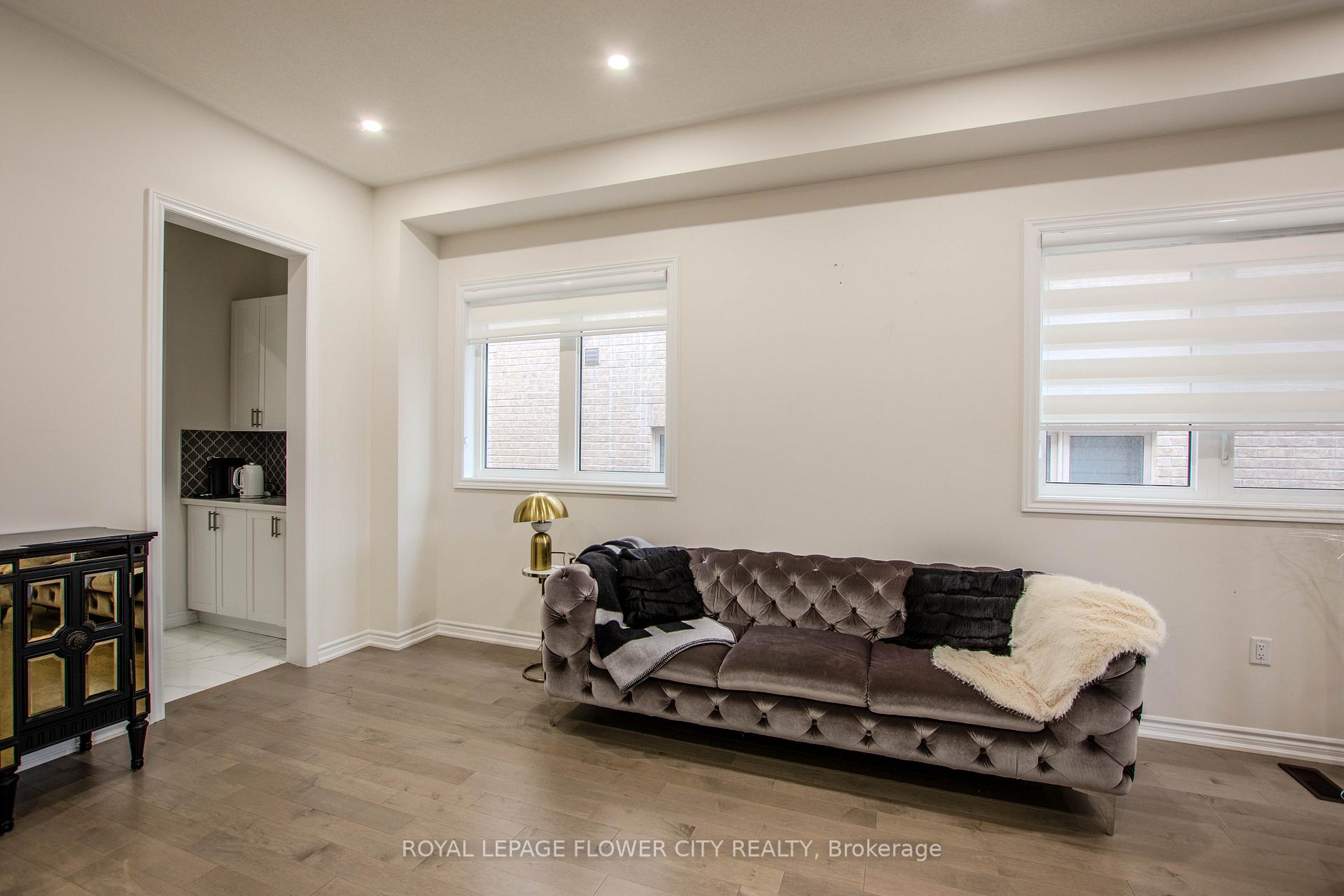 Photo 4 of 1114 Wickham Road, Innisfil, Alcona — HOMEH