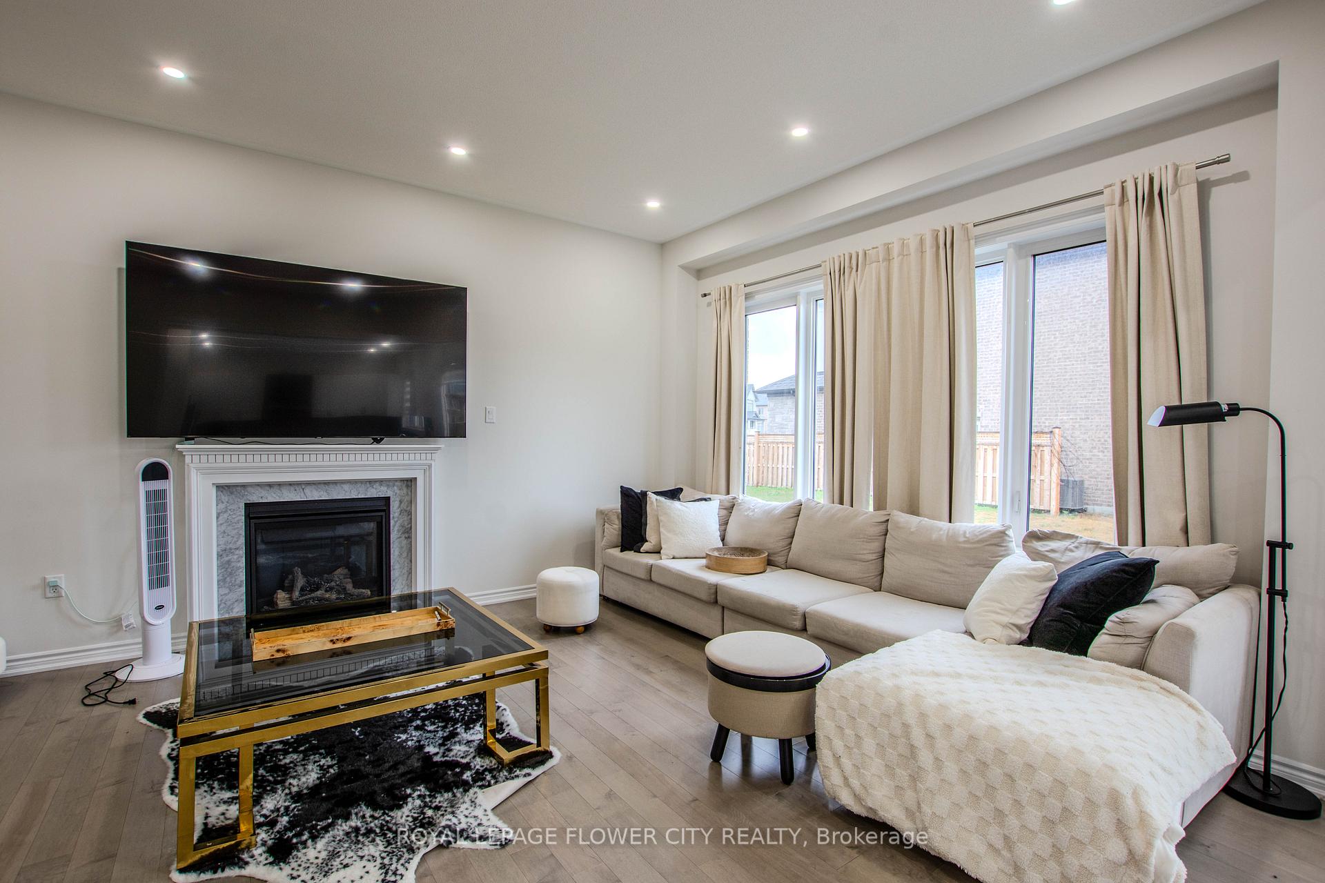 Photo 6 of 1114 Wickham Road, Innisfil, Alcona — HOMEH