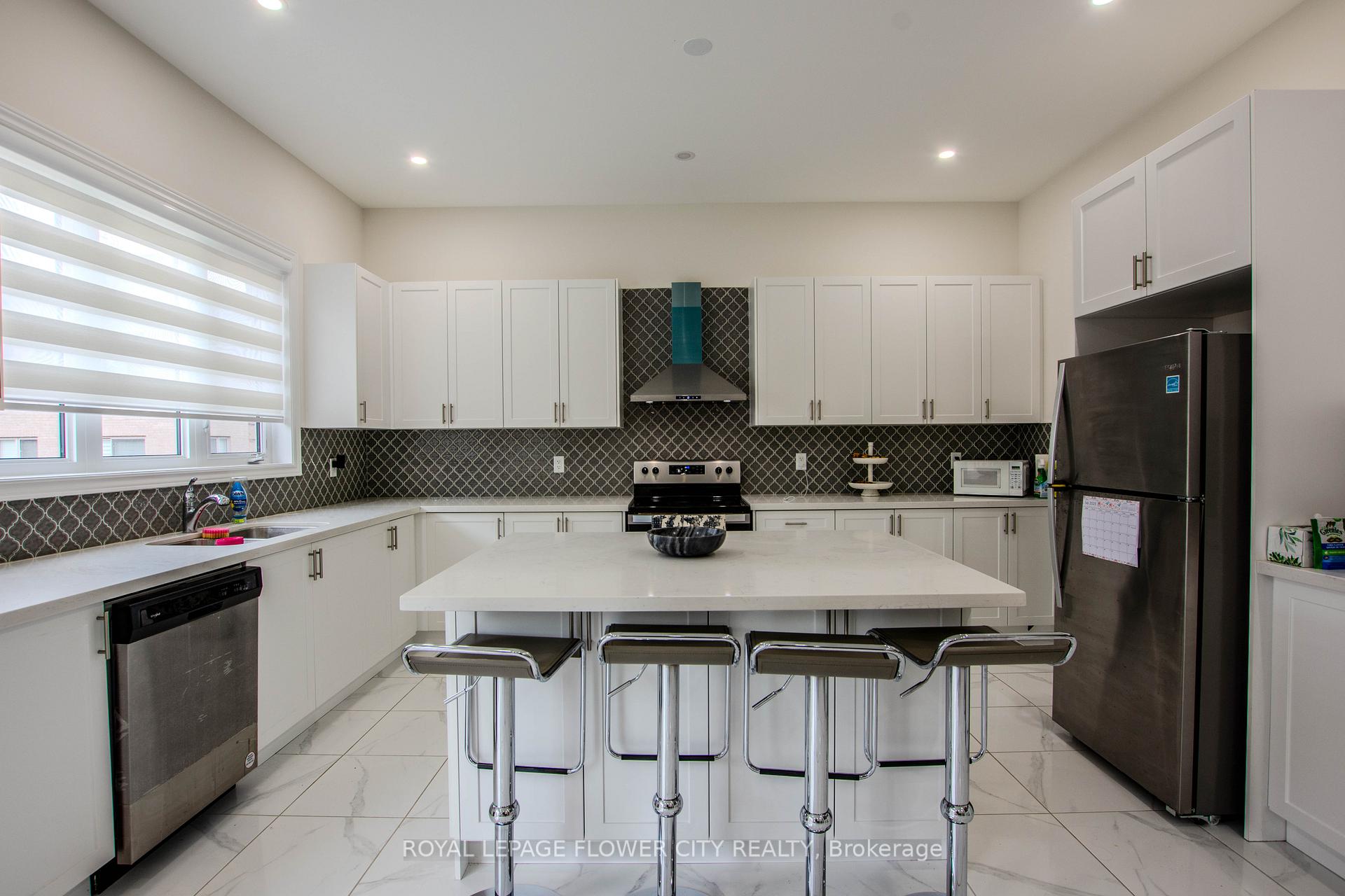 Photo 9 of 1114 Wickham Road, Innisfil, Alcona — HOMEH