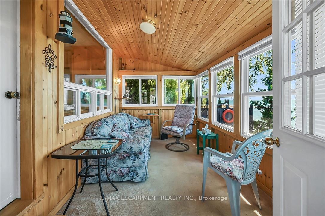 Photo 4 of 86 Lakeshore Road, Haldimand — HOMEH