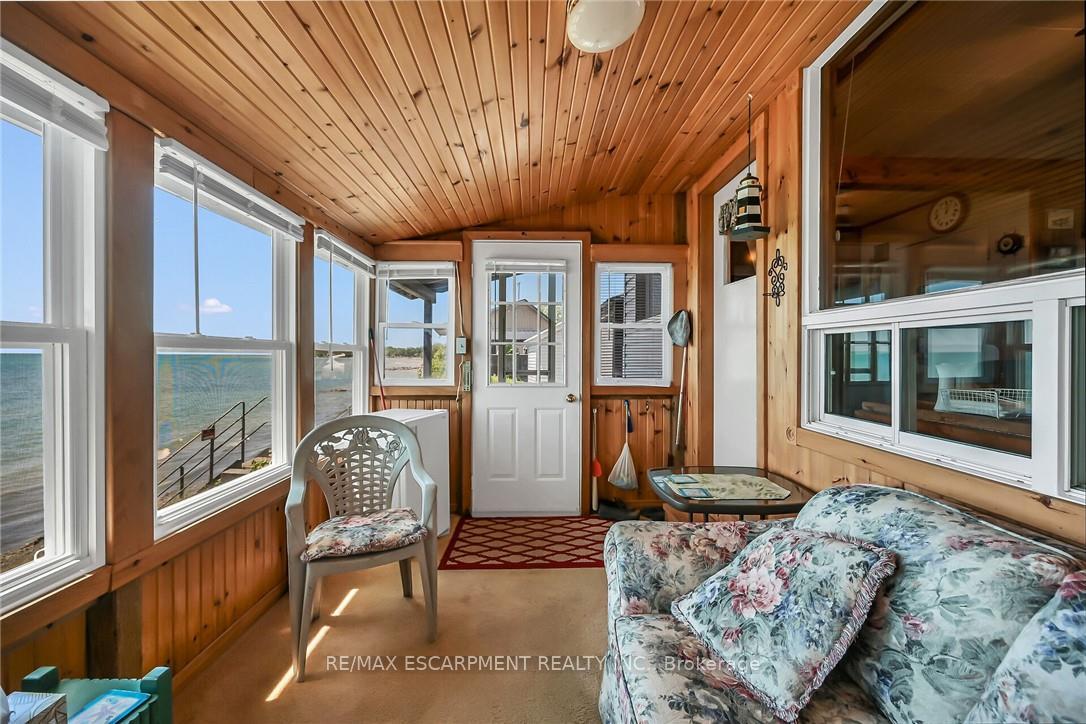 Photo 5 of 86 Lakeshore Road, Haldimand — HOMEH