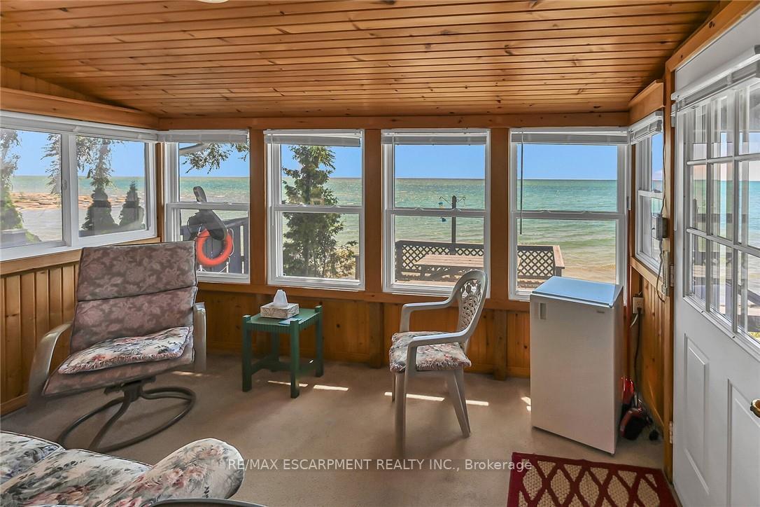 Photo 6 of 86 Lakeshore Road, Haldimand — HOMEH