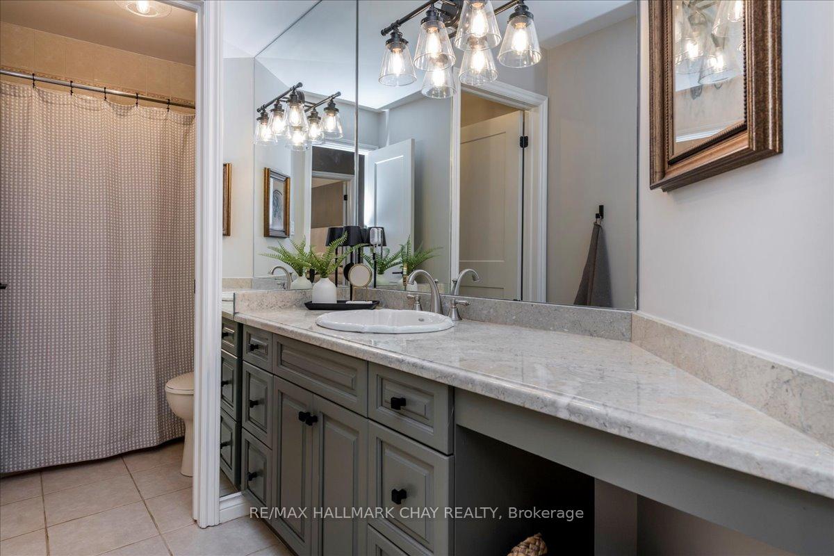 Photo 65 of 32 Forest Hill Drive, Springwater, Midhurst — HOMEH