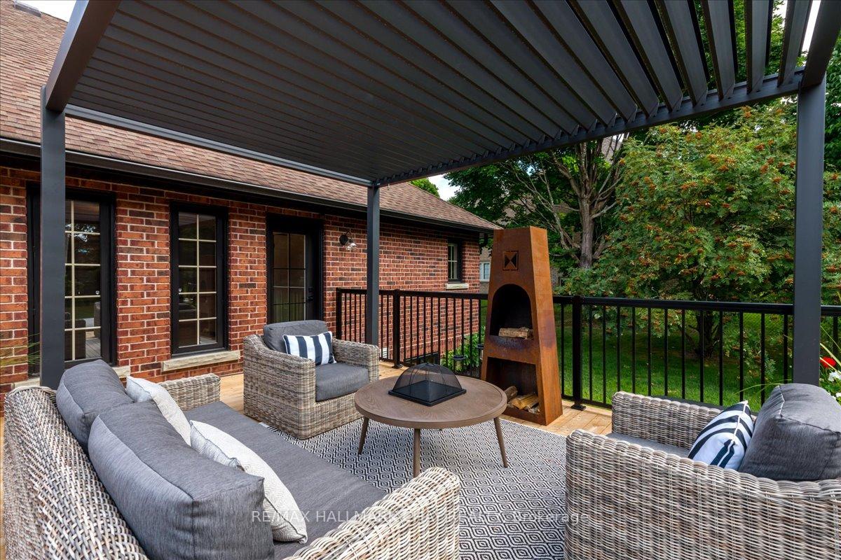 Photo 79 of 32 Forest Hill Drive, Springwater, Midhurst — HOMEH